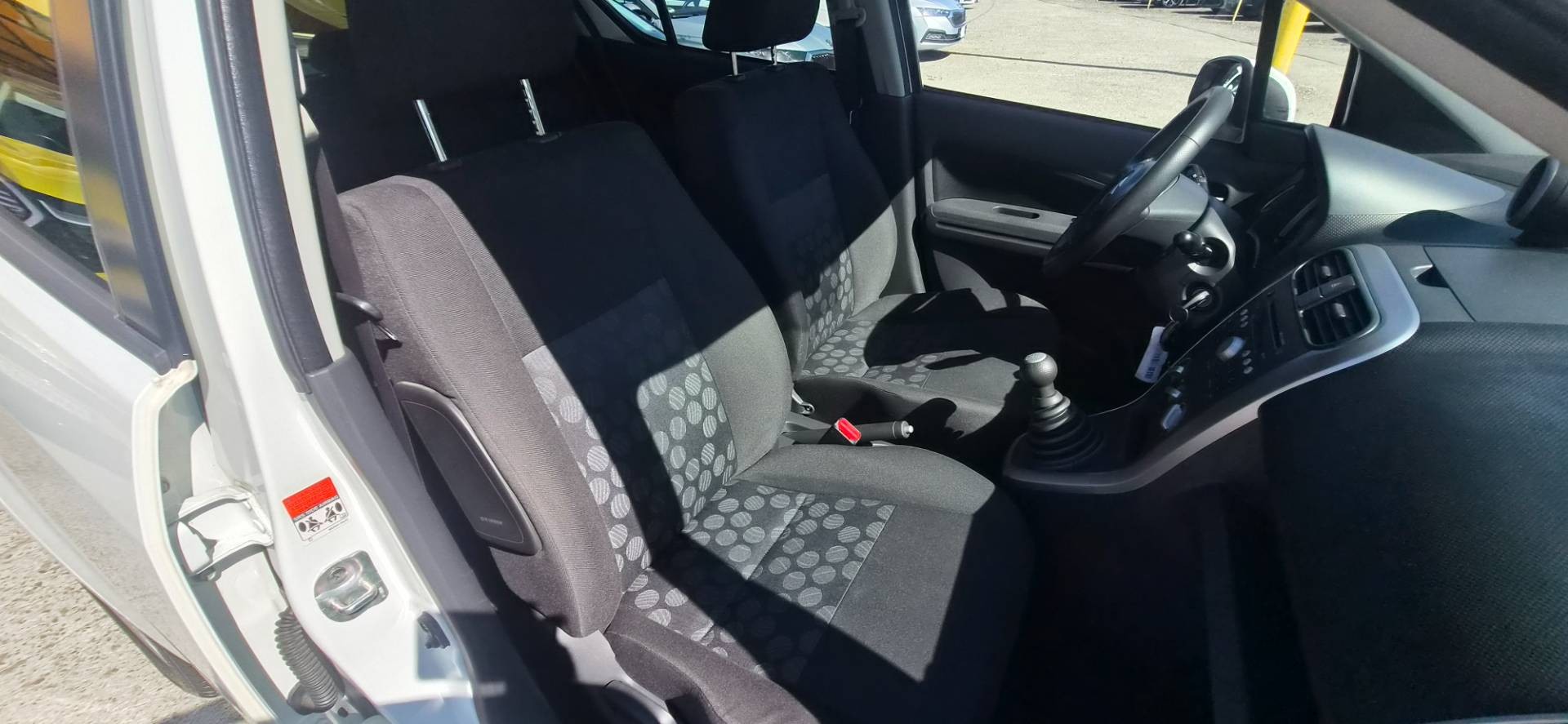 Suzuki Splash 1.2 GLX CD AC – Obrázok 8