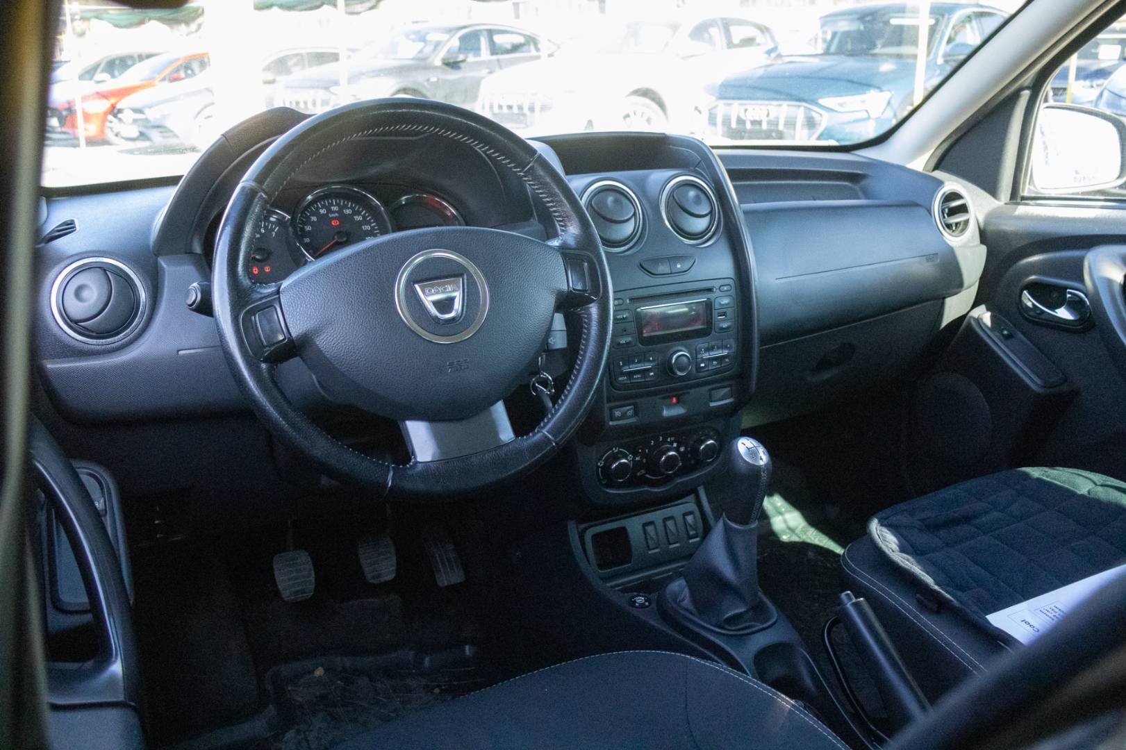 Dacia Duster 1.6 16V 4x2 LS Cool LPG – Obrázok 12