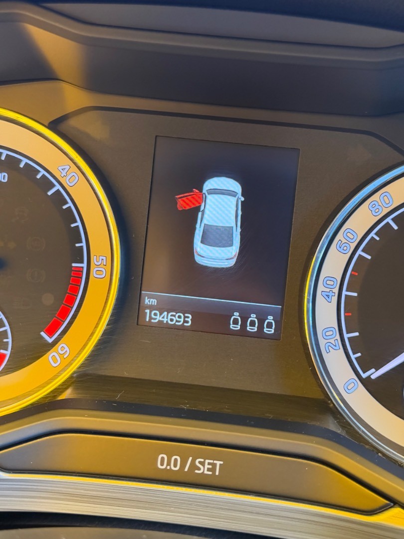 Škoda Superb 2.0 TDI SCR Ambition – Obrázok 4
