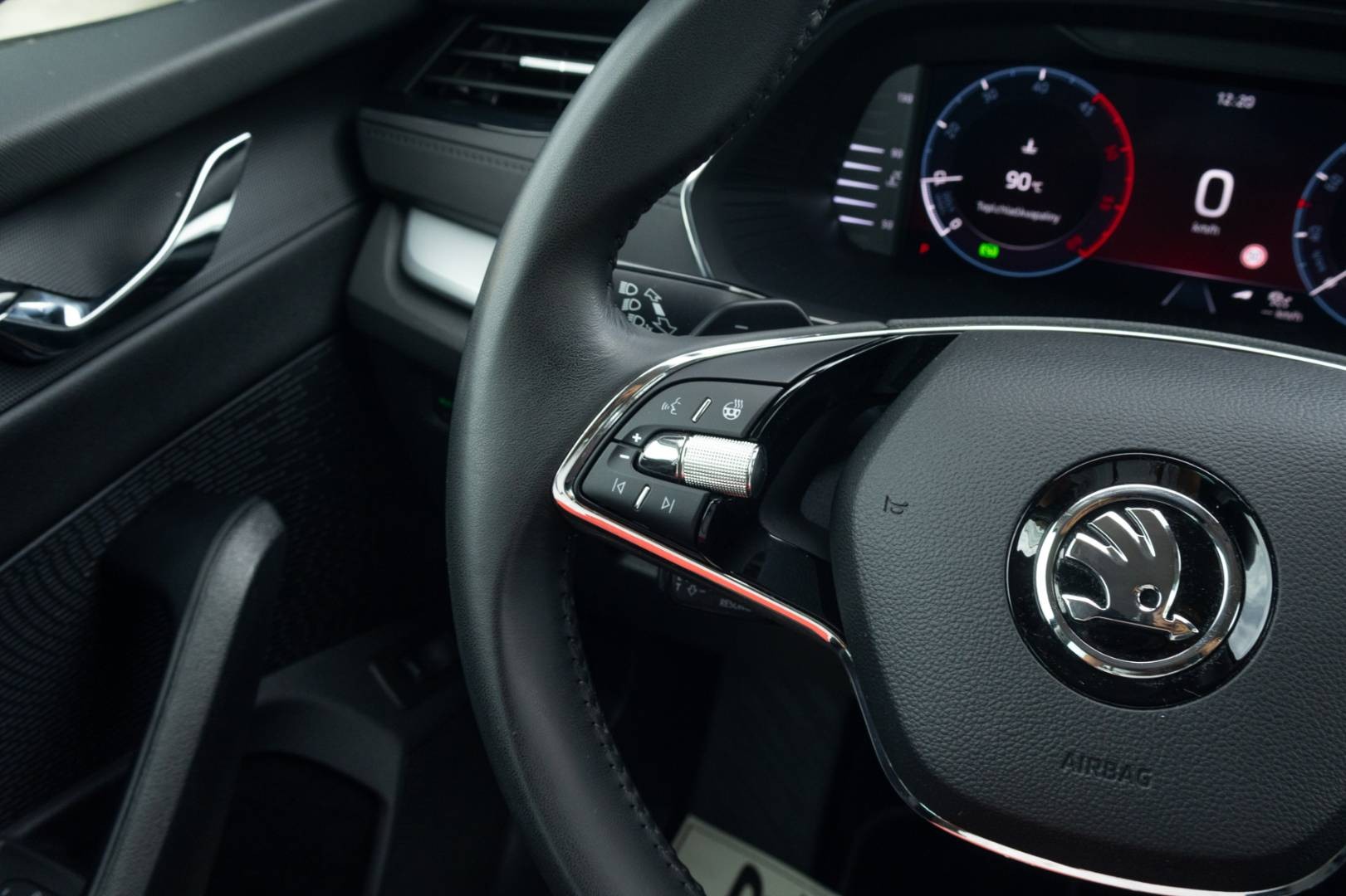 Škoda Octavia Combi 2.0 TDI SCR Clever DSG – Obrázok 18