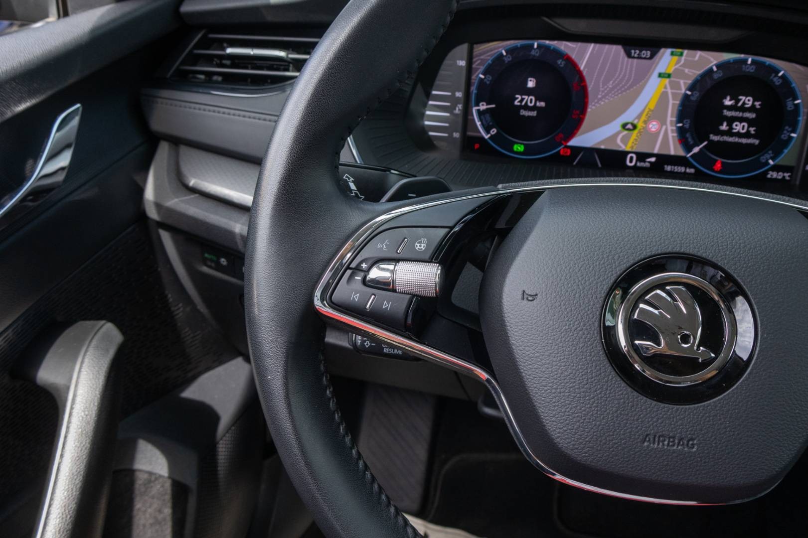 Škoda Octavia Combi 2.0 TDI SCR Ambition DSG – Obrázok 16