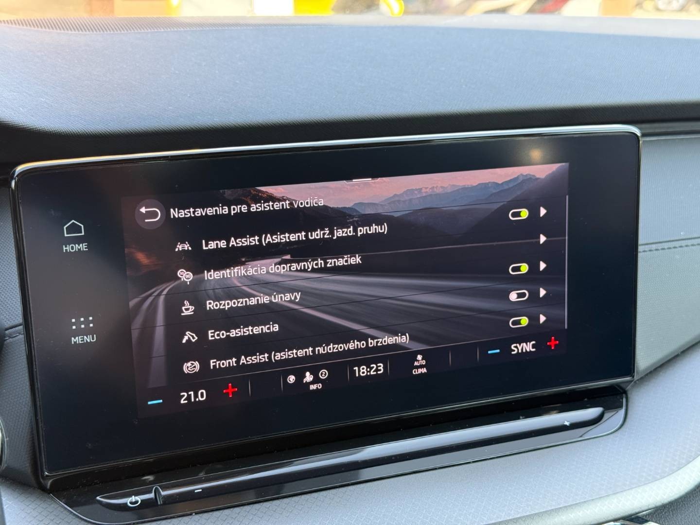 Škoda Octavia Combi 2.0 TDI SCR Ambition – Obrázok 17