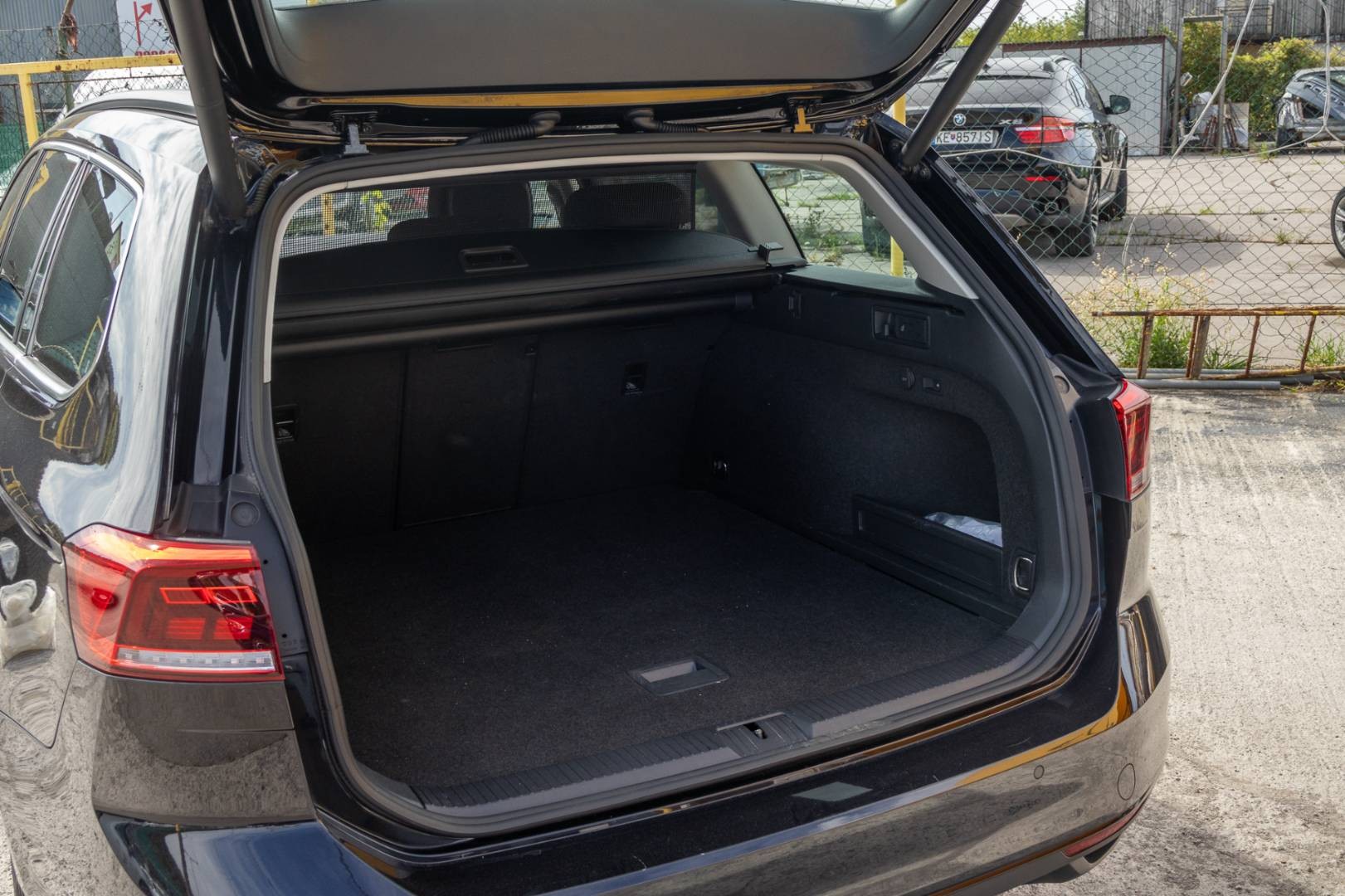 Volkswagen Passat Variant 2.0 TDI EVO Business DSG – Obrázok 9