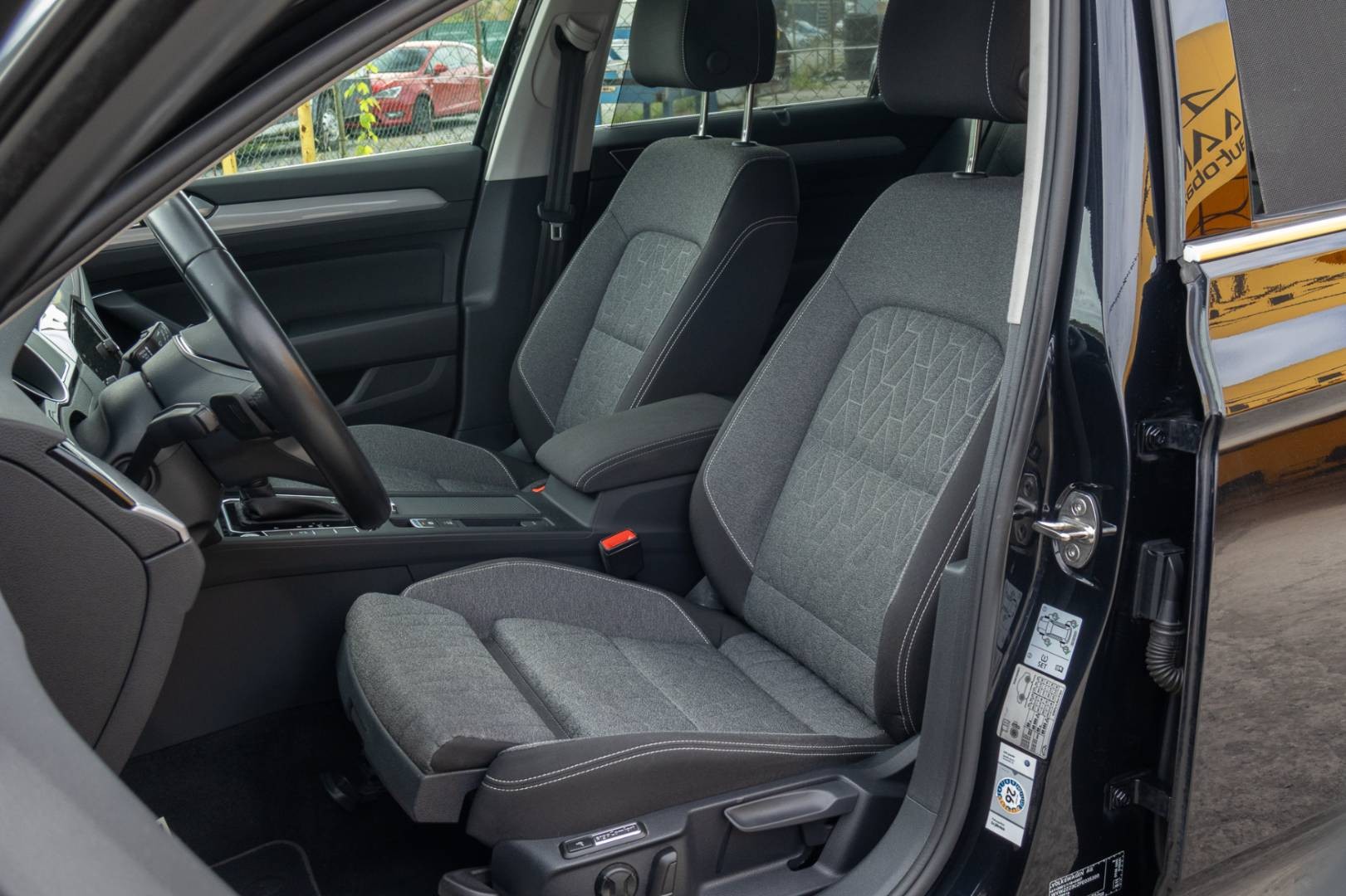 Volkswagen Passat Variant 2.0 TDI EVO Business DSG – Obrázok 14