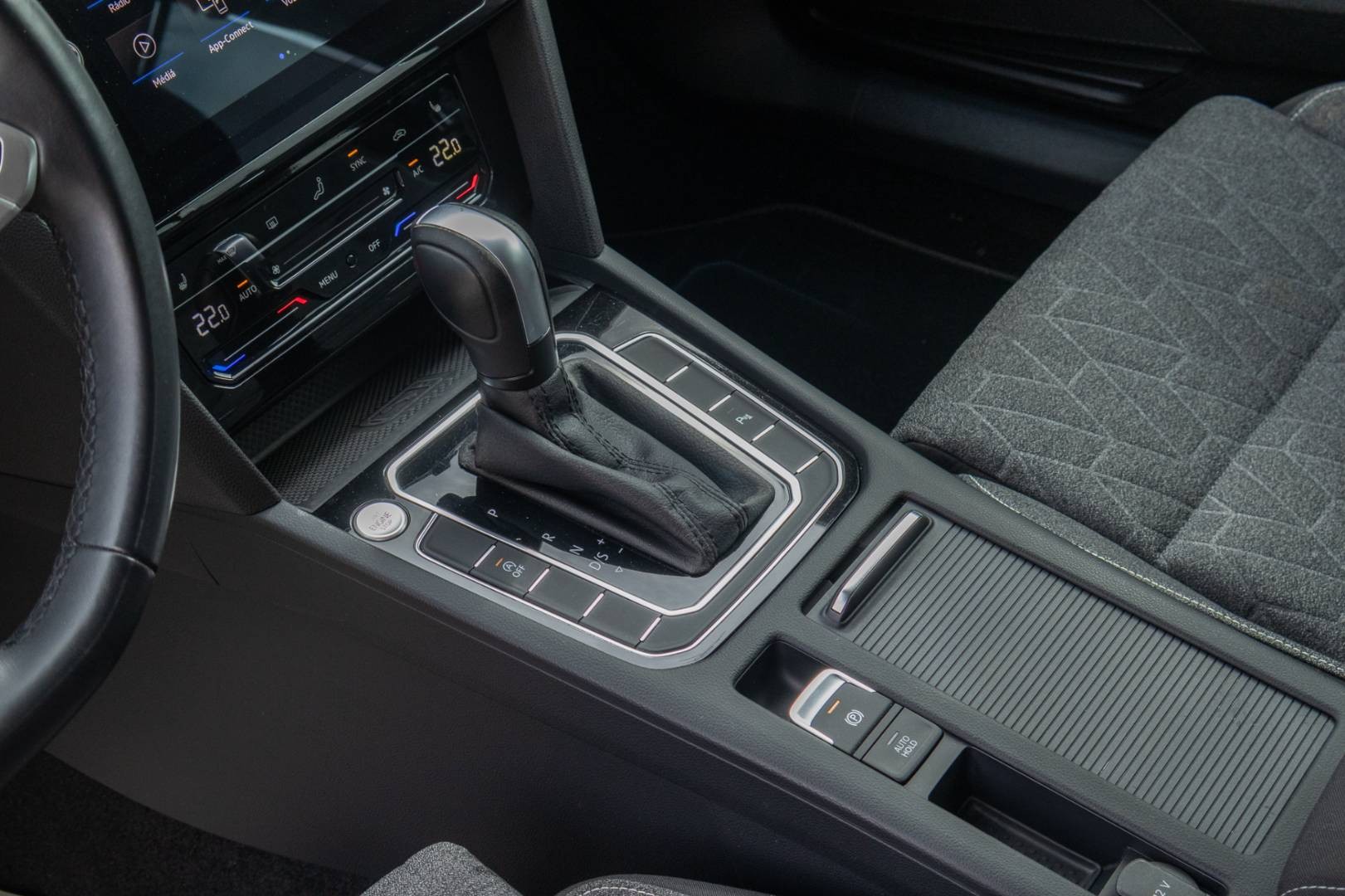 Volkswagen Passat Variant 2.0 TDI EVO Business DSG – Obrázok 28