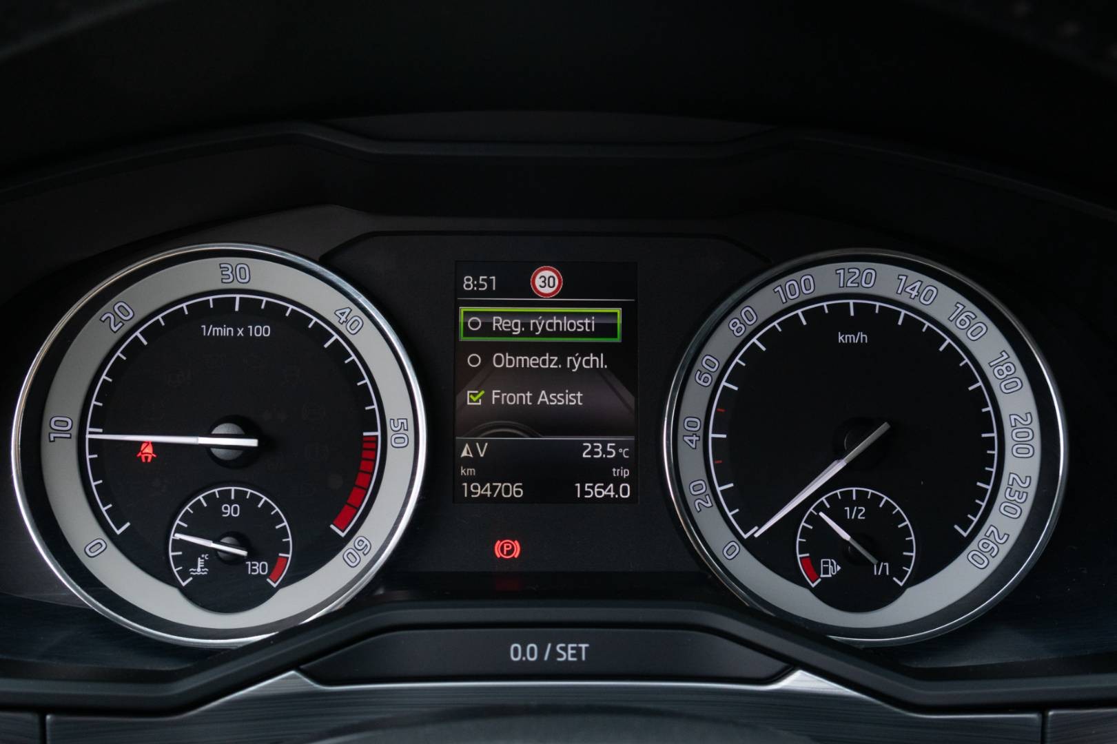 Škoda Superb 2.0 TDI SCR Ambition – Obrázok 16