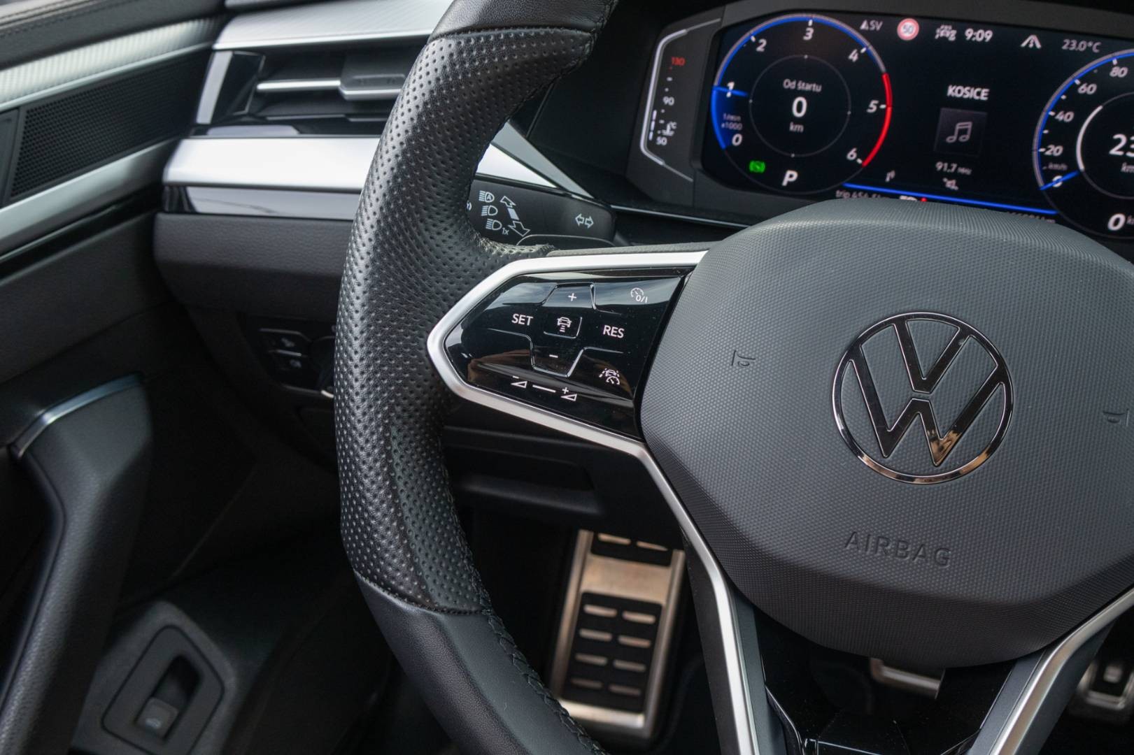Volkswagen Arteon Shooting Brake 2.0 TDI R-Line DSG – Obrázok 17