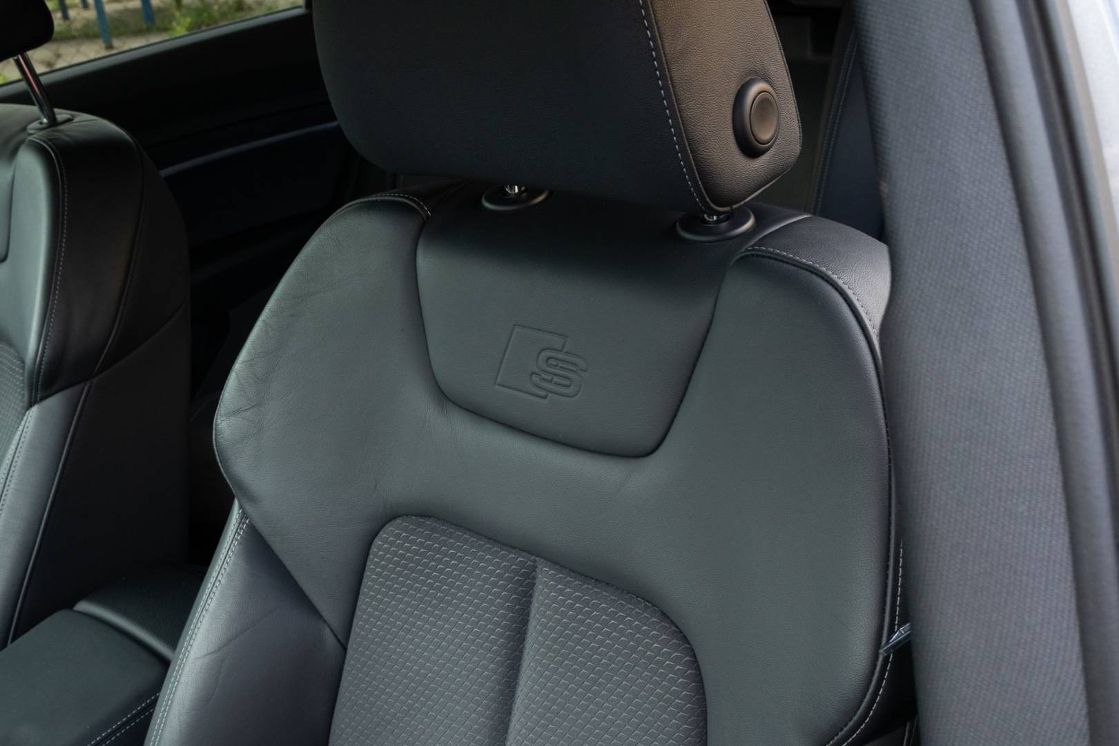 Audi E-tron 55 Quattro Sportback 2x S-LINE – Obrázok 16