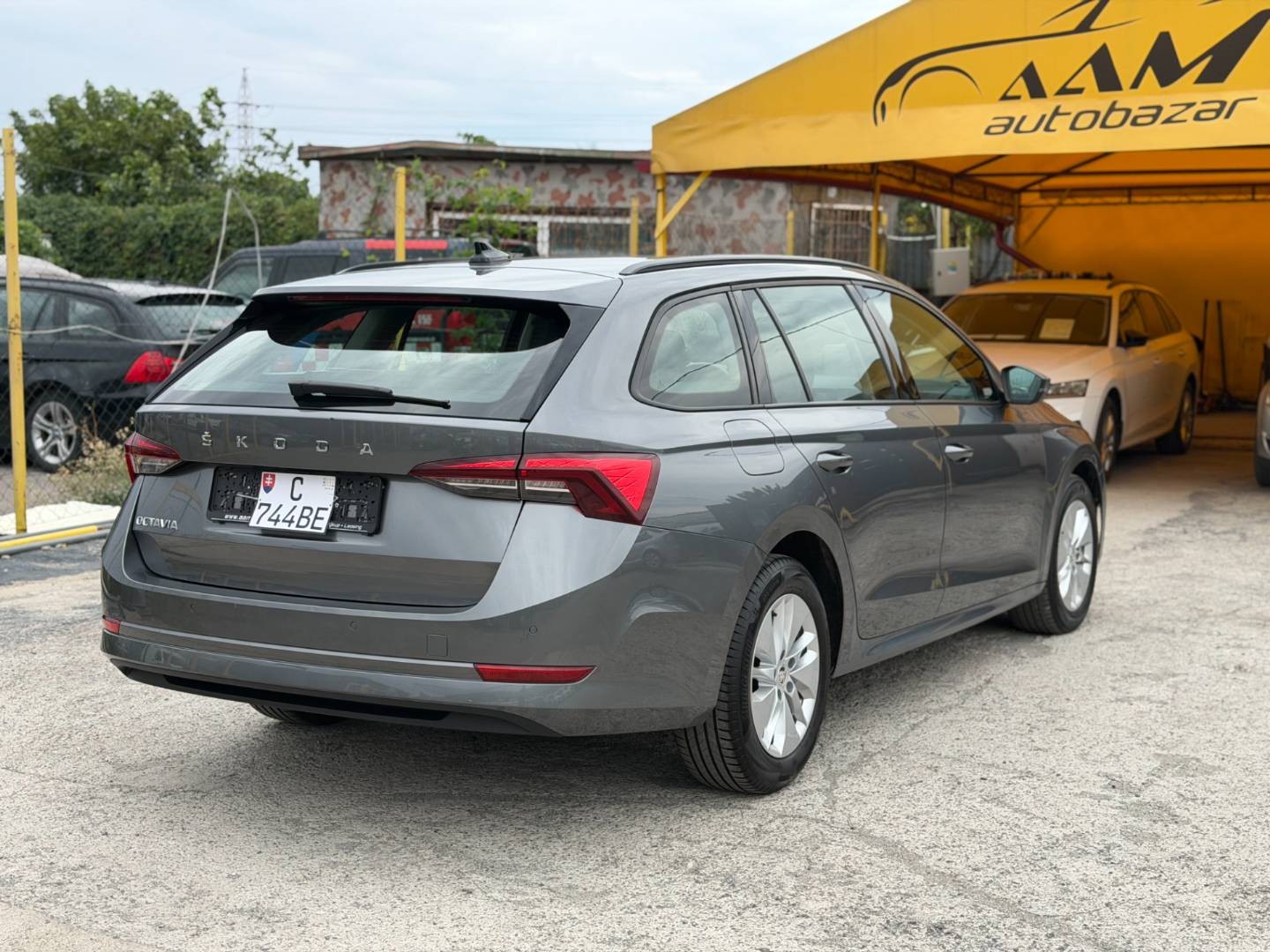 Škoda Octavia Combi 2.0 TDI SCR Ambition DSG – Obrázok 4