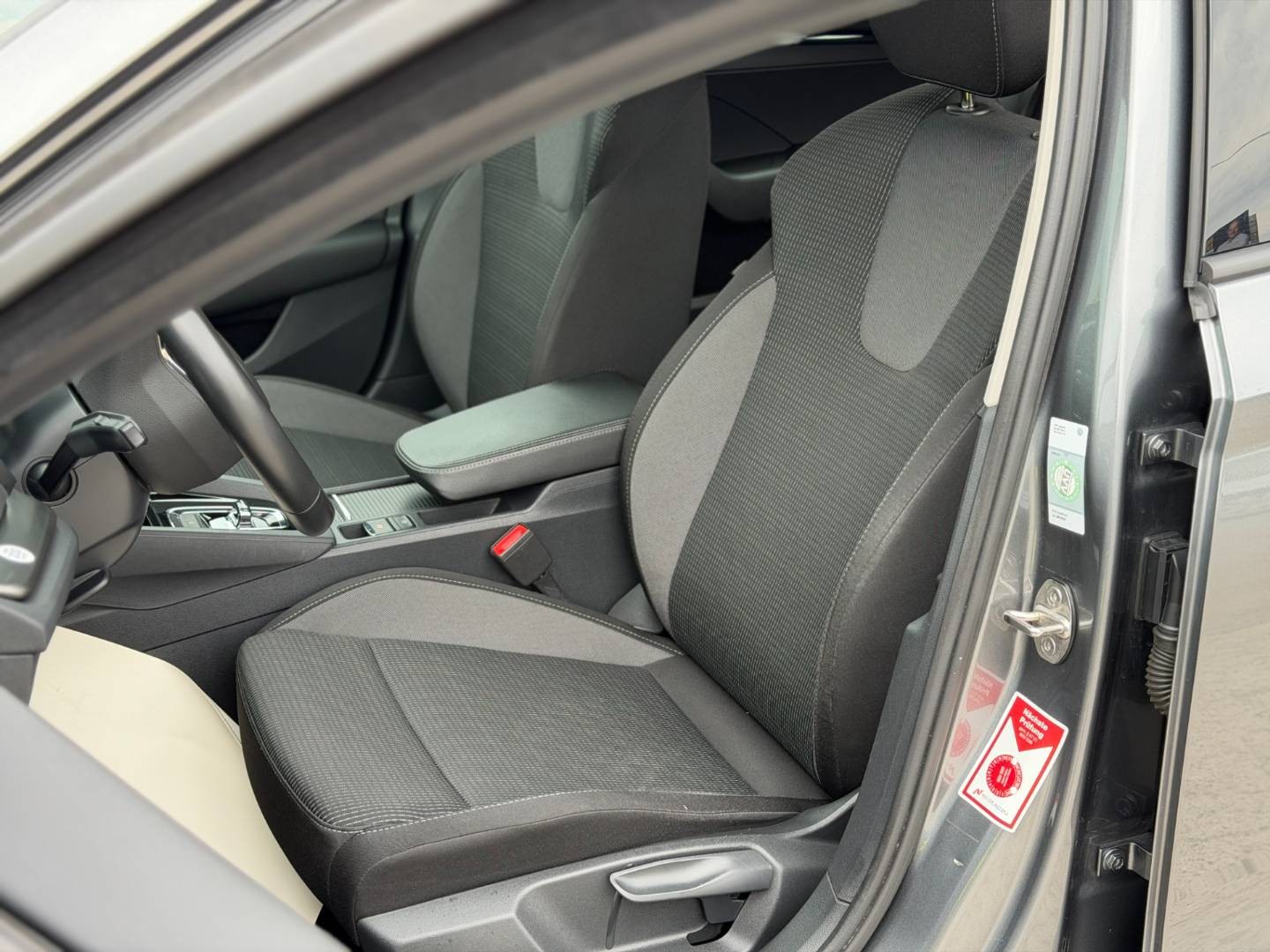 Škoda Octavia Combi 2.0 TDI SCR Ambition DSG – Obrázok 7