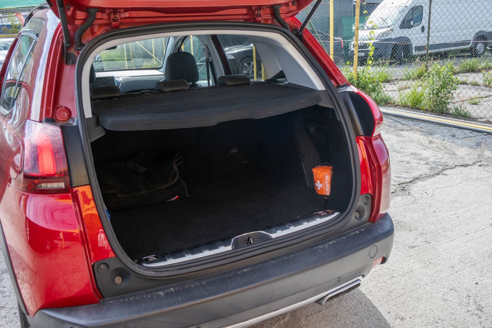 Peugeot 2008 1.2 PureTech 110 S&S GT Line A/T – Obrázok 9
