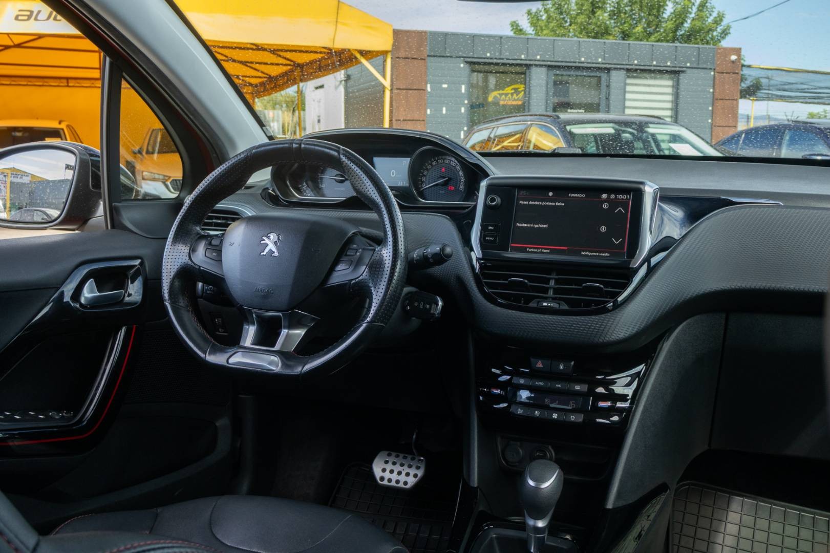 Peugeot 2008 1.2 PureTech 110 S&S GT Line A/T – Obrázok 13