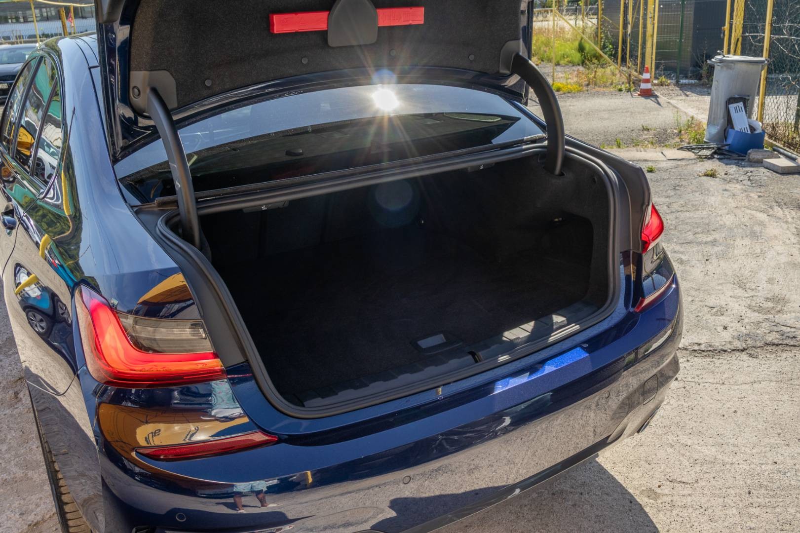 BMW Rad 3 330e G20 PHEV A/T -NEBÚRANÉ – Obrázok 9