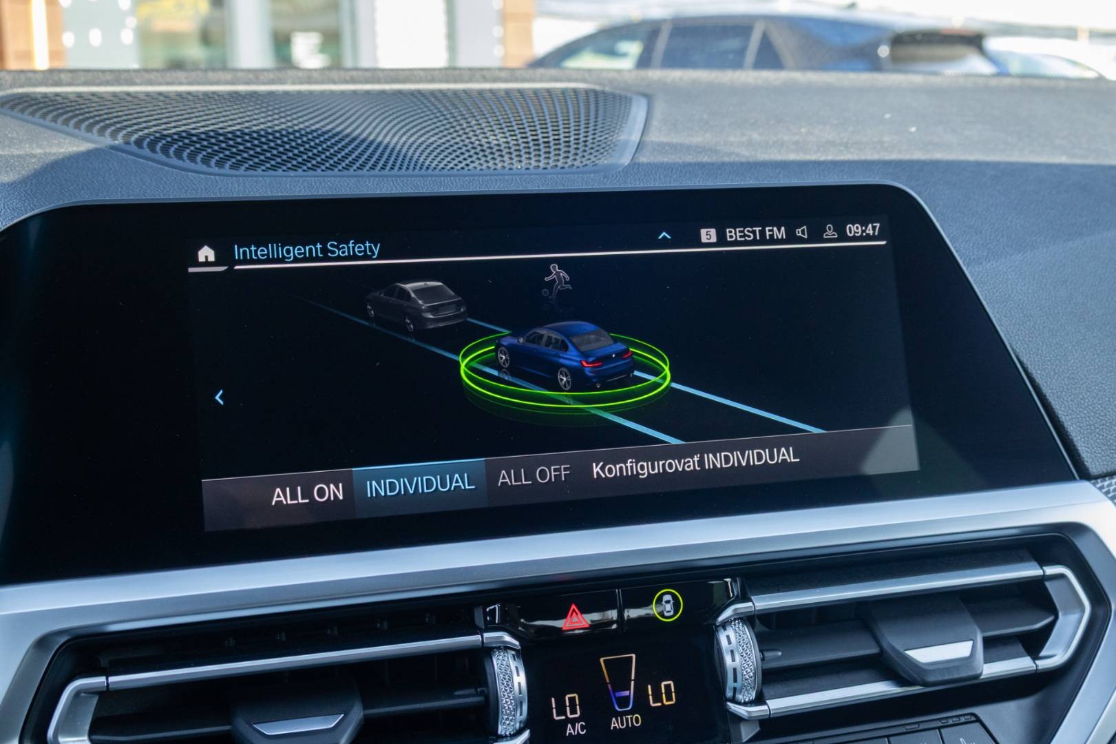 BMW Rad 3 330e G20 PHEV A/T -NEBÚRANÉ – Obrázok 24