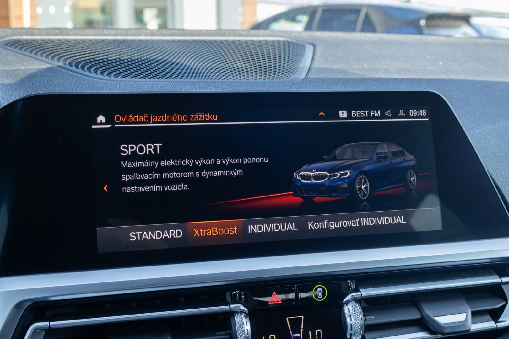 BMW Rad 3 330e G20 PHEV A/T -NEBÚRANÉ – Obrázok 27