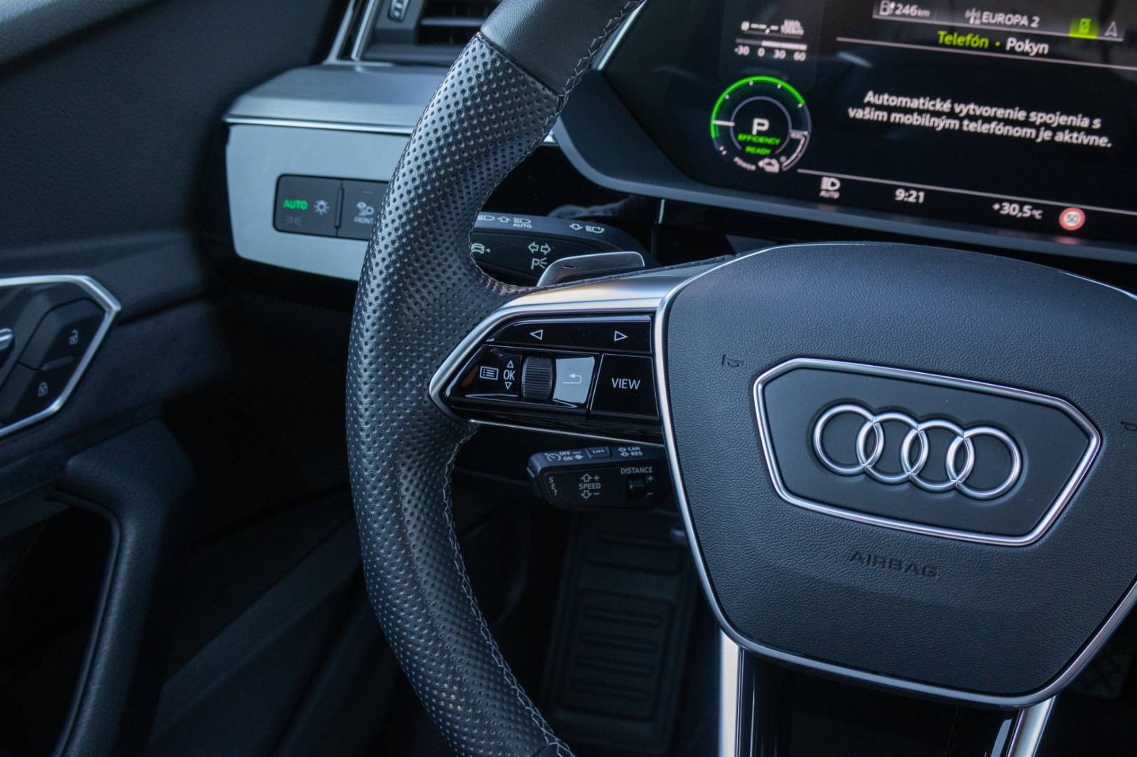 Audi E-tron 55 Quattro S-LINE -NEBÚRANÉ – Obrázok 20
