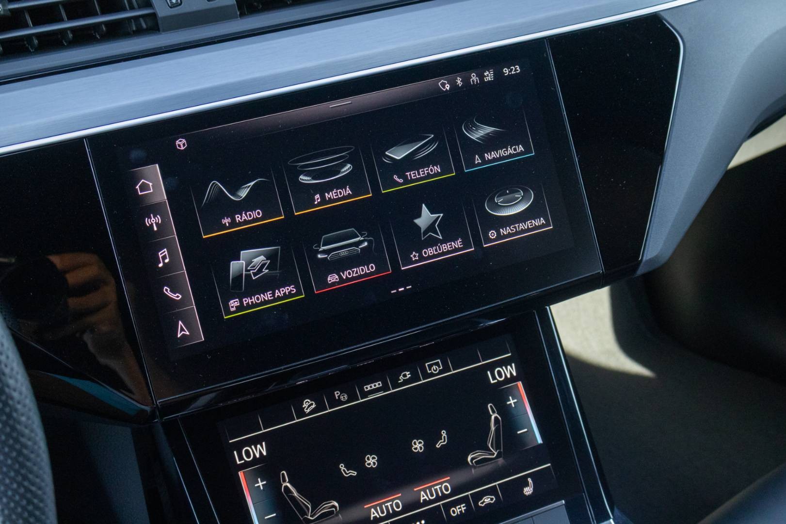 Audi E-tron 55 Quattro S-LINE -NEBÚRANÉ – Obrázok 25