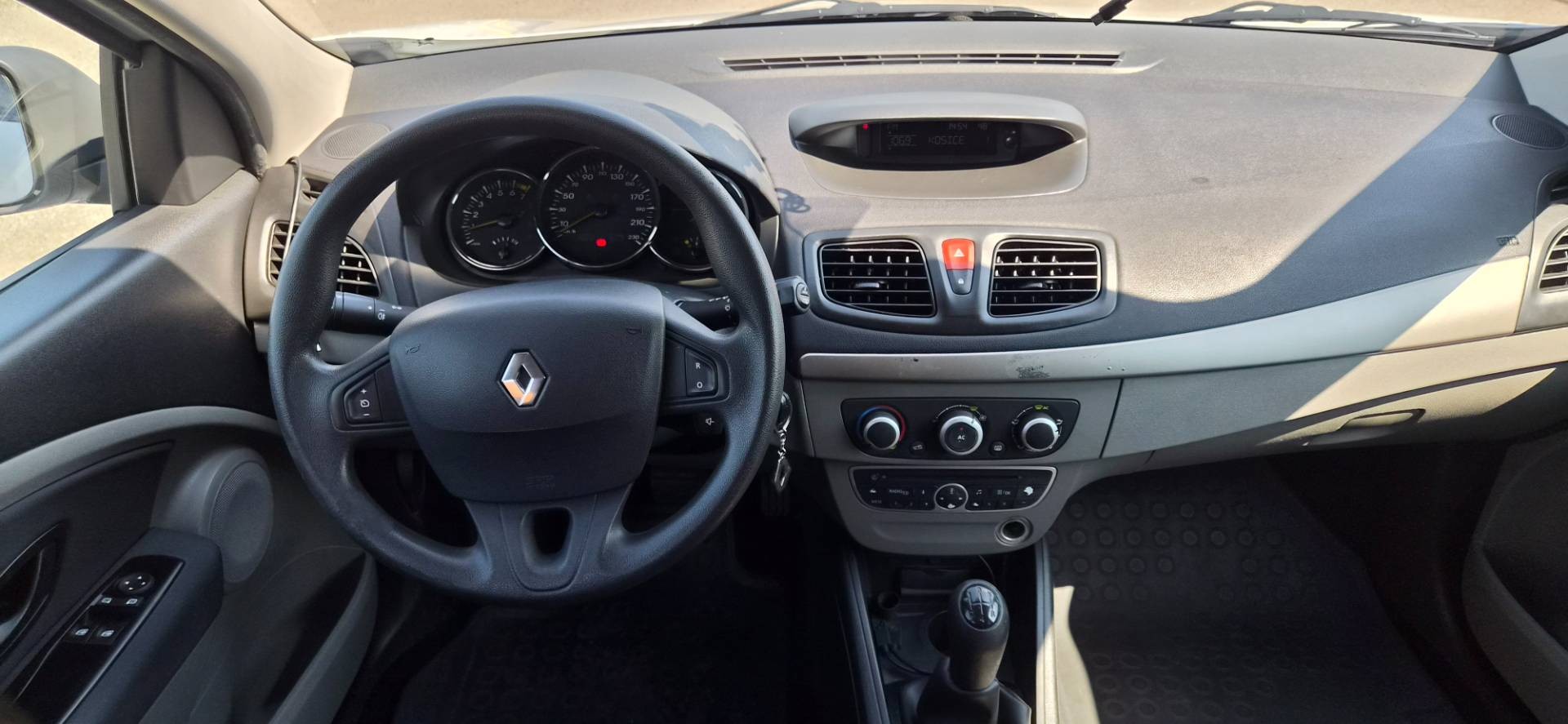 Renault Mégane 1.6 16V Expression – Obrázok 10