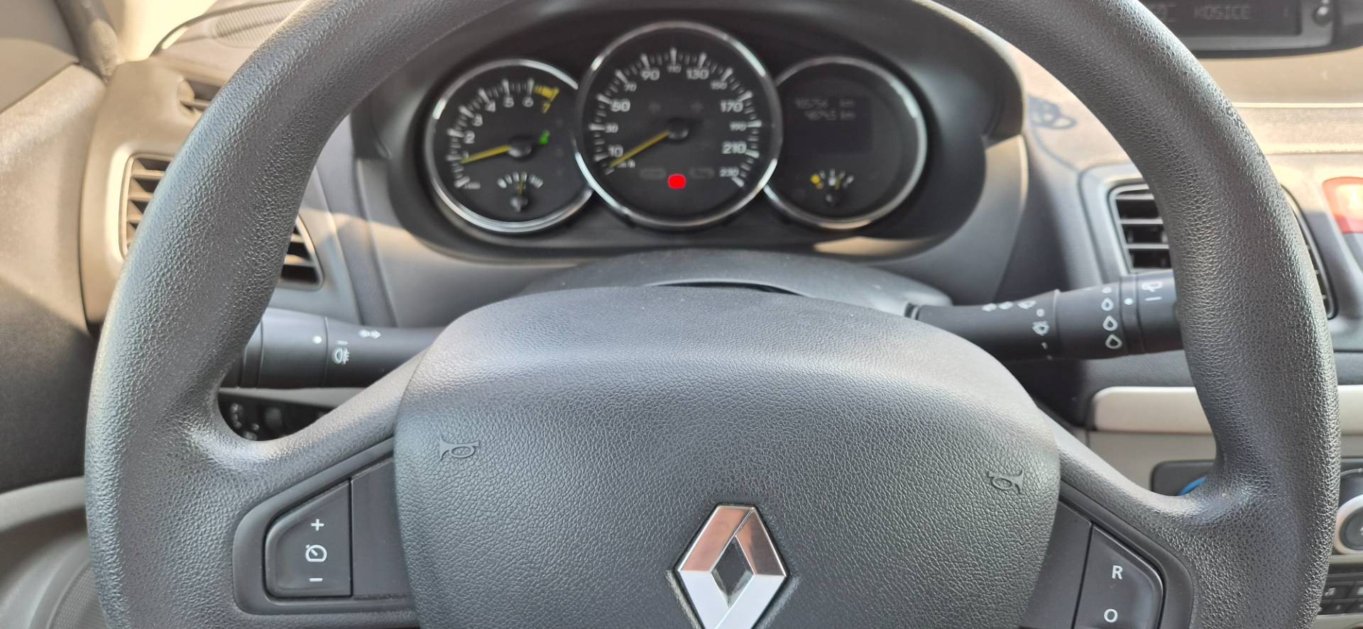 Renault Mégane 1.6 16V Expression – Obrázok 13