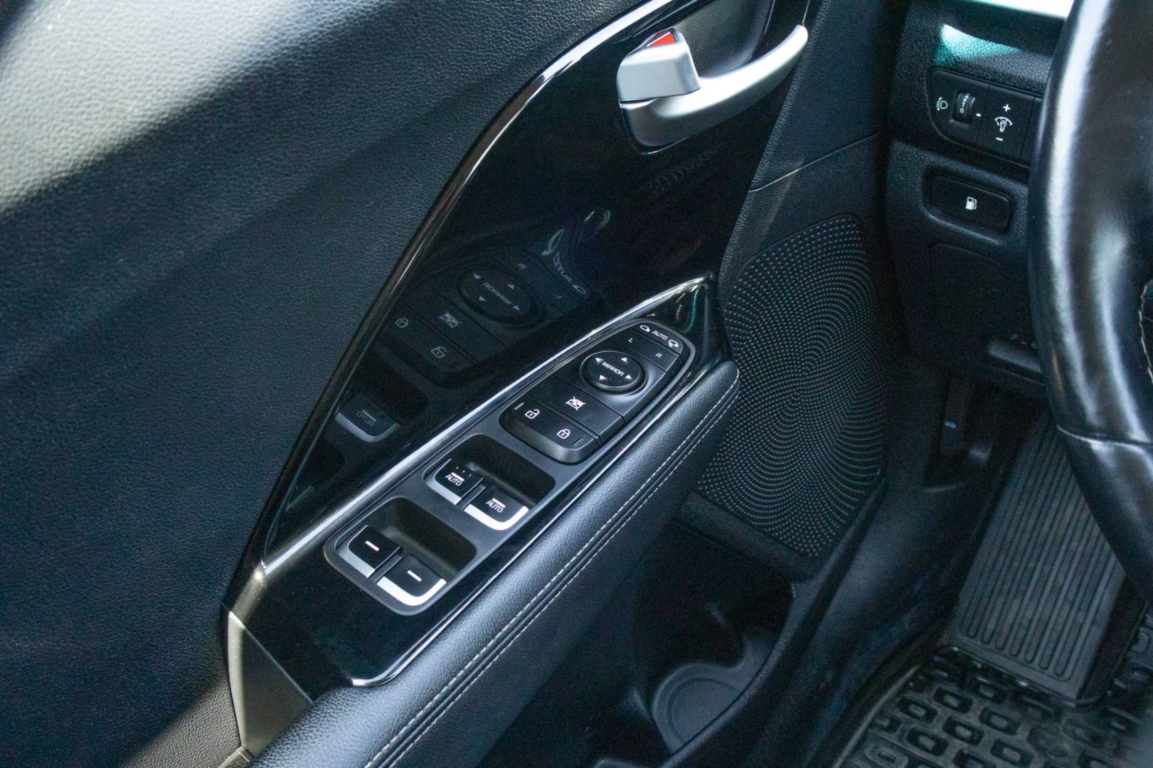 Kia Niro 1.6 GDi Hybrid Platinum A/T – Obrázok 23
