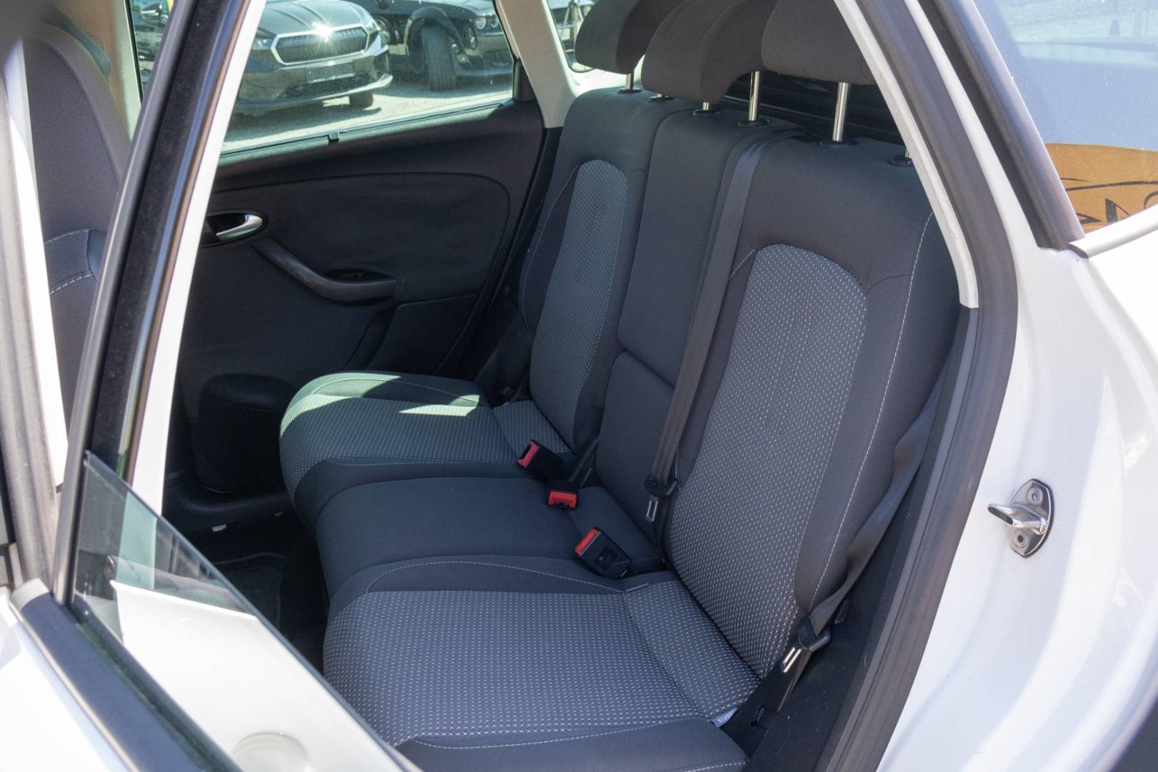 Seat Altea XL 2.0 TDI CR DPF Style DSG – Obrázok 13