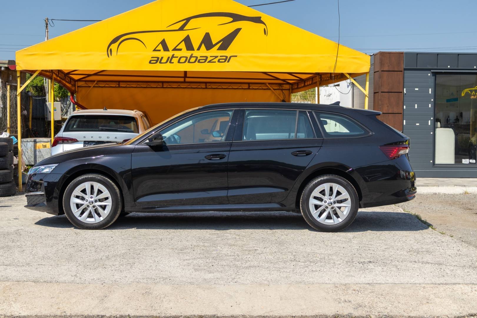 Škoda Octavia Combi 2.0 TDI DSG Selection+ / NEBÚRANÉ / Po servise – Obrázok 5