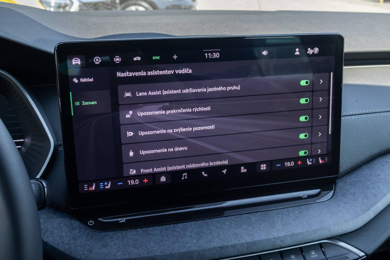 Škoda Octavia Combi 2.0 TDI DSG Selection+ / NEBÚRANÉ / Po servise – Obrázok 21