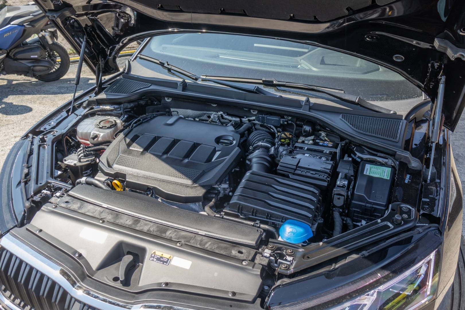 Škoda Octavia Combi 2.0 TDI DSG Selection+ / NEBÚRANÉ / Po servise – Obrázok 28