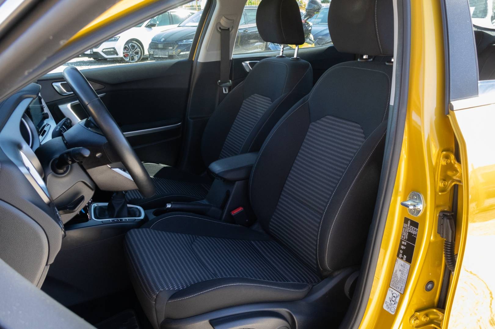 Kia XCeed 1.5 T-GDi Gold v ZARUKE – Obrázok 11