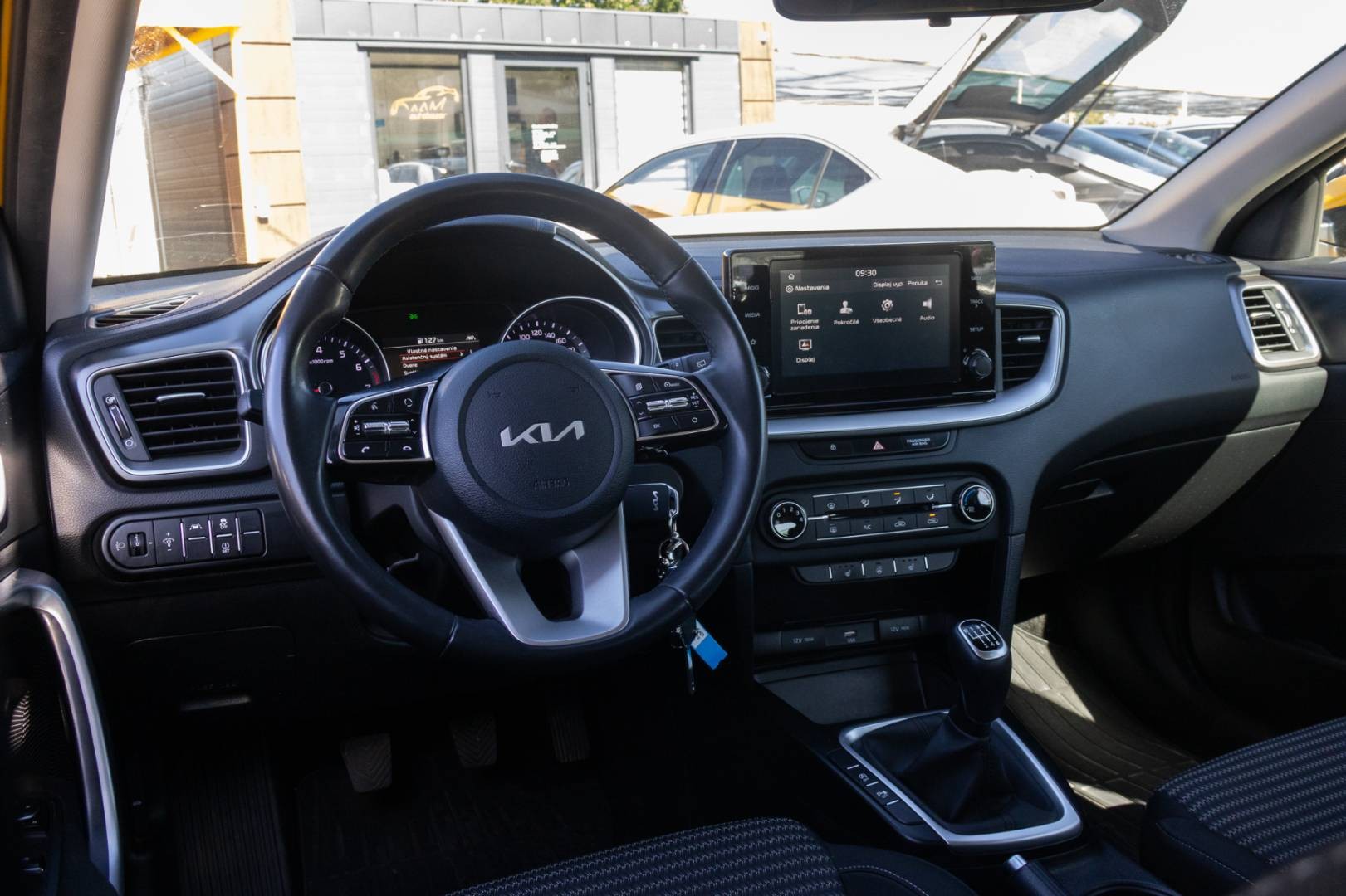 Kia XCeed 1.5 T-GDi Gold v ZARUKE – Obrázok 13