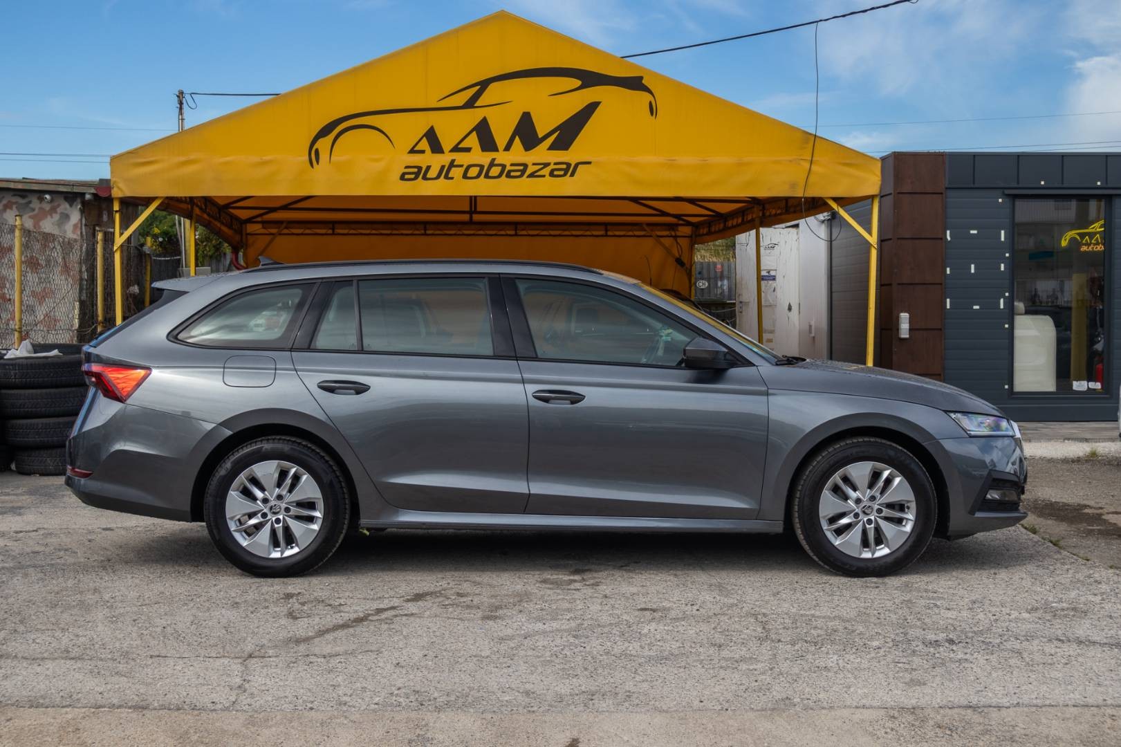 Škoda Octavia Combi 2.0 TDI SCR Ambition DSG – Obrázok 4