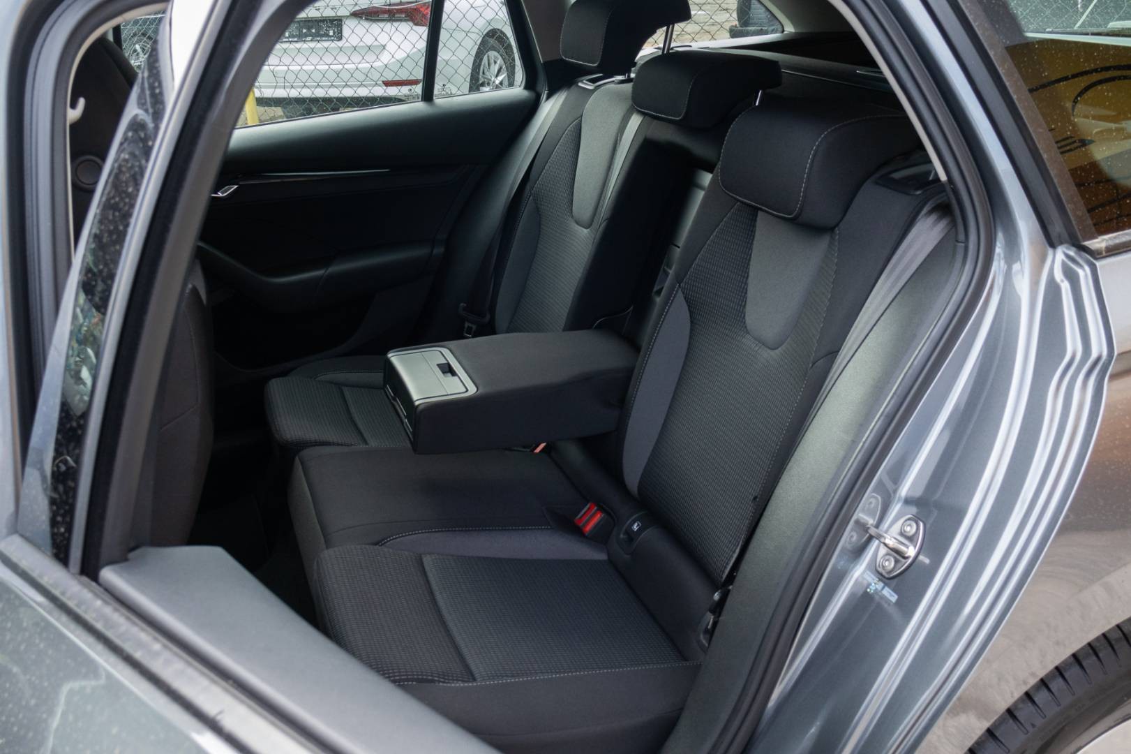 Škoda Octavia Combi 2.0 TDI SCR Ambition DSG – Obrázok 10