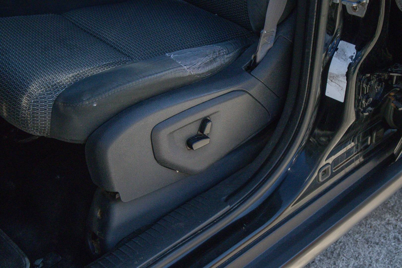 Jeep Commander 3.7 V6 PowerTech – Obrázok 12