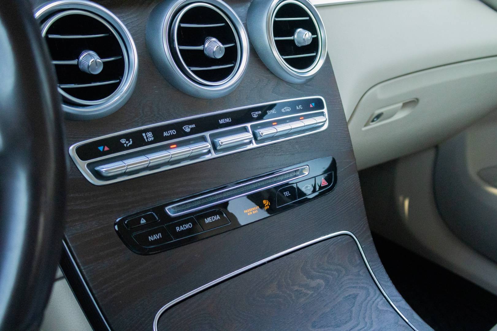 Mercedes-Benz GLC SUV 250d 4MATIC A/T – Obrázok 22