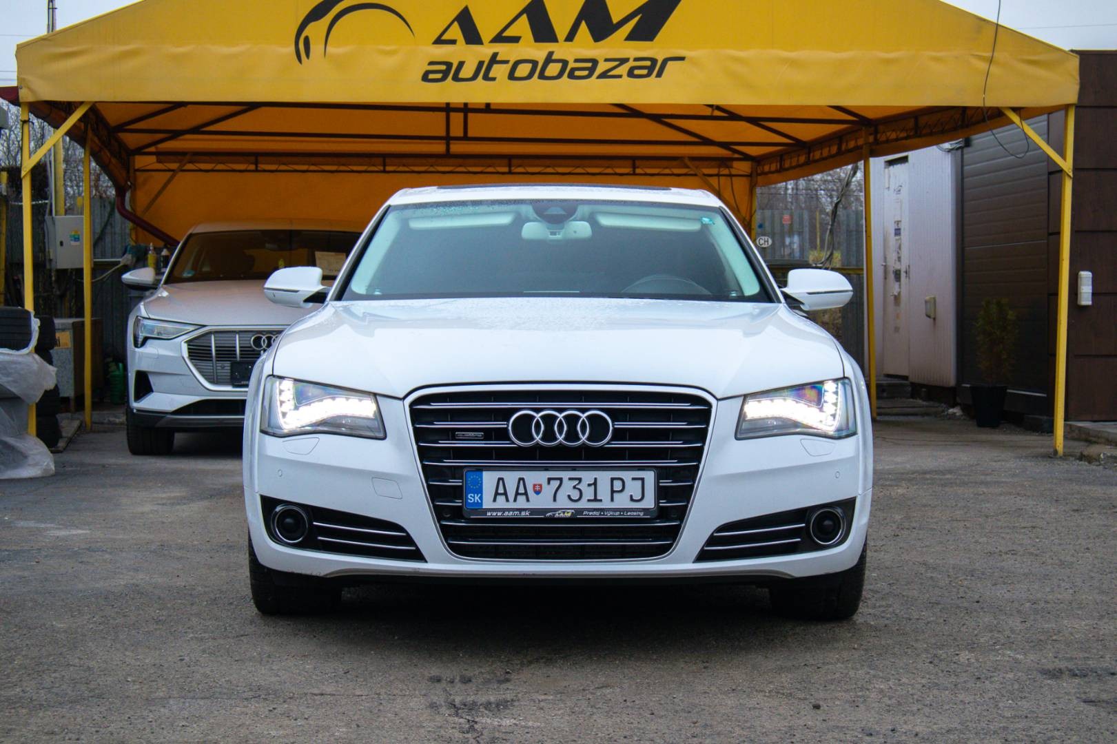 Audi A8 3.0 TDI quattro-po servise,TV,masáž,odvetrávanie,20",soft-close,TOP stav – Obrázok 2