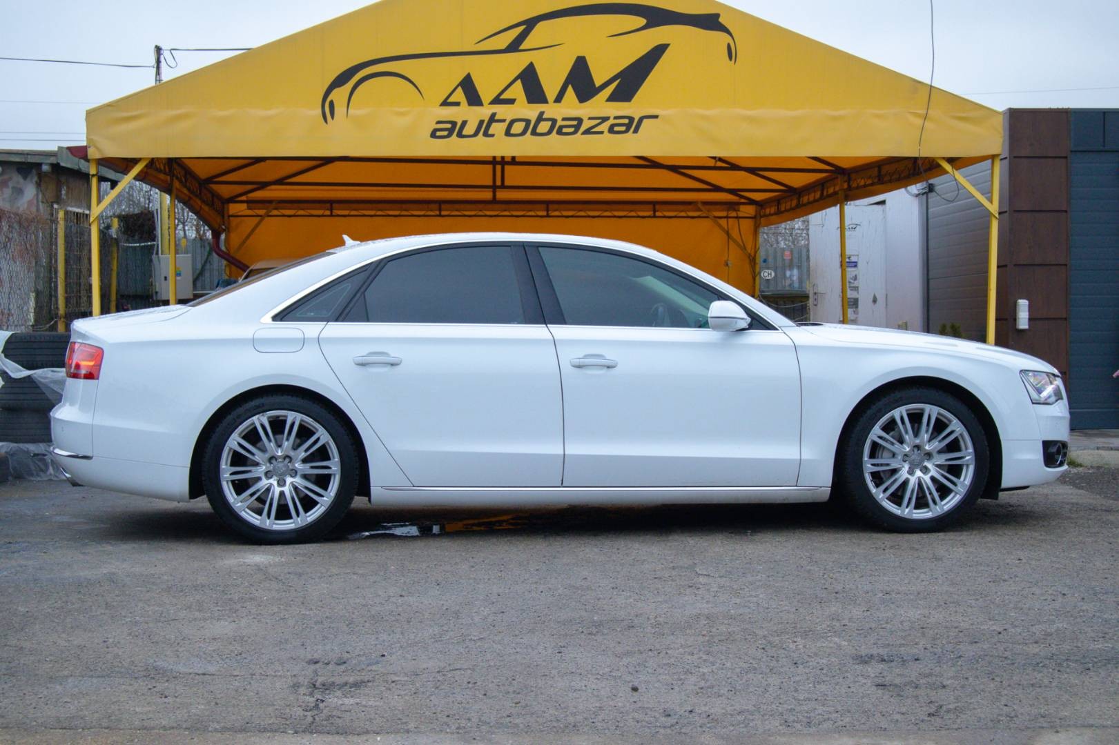 Audi A8 3.0 TDI quattro-po servise,TV,masáž,odvetrávanie,20",soft-close,TOP stav – Obrázok 4