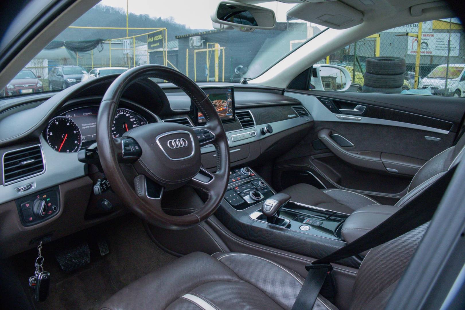 Audi A8 3.0 TDI quattro-po servise,TV,masáž,odvetrávanie,20",soft-close,TOP stav – Obrázok 27