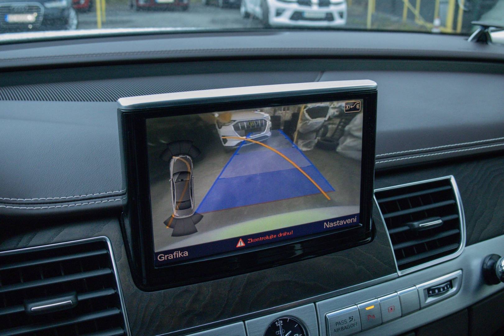 Audi A8 3.0 TDI quattro-po servise,TV,masáž,odvetrávanie,20",soft-close,TOP stav – Obrázok 33