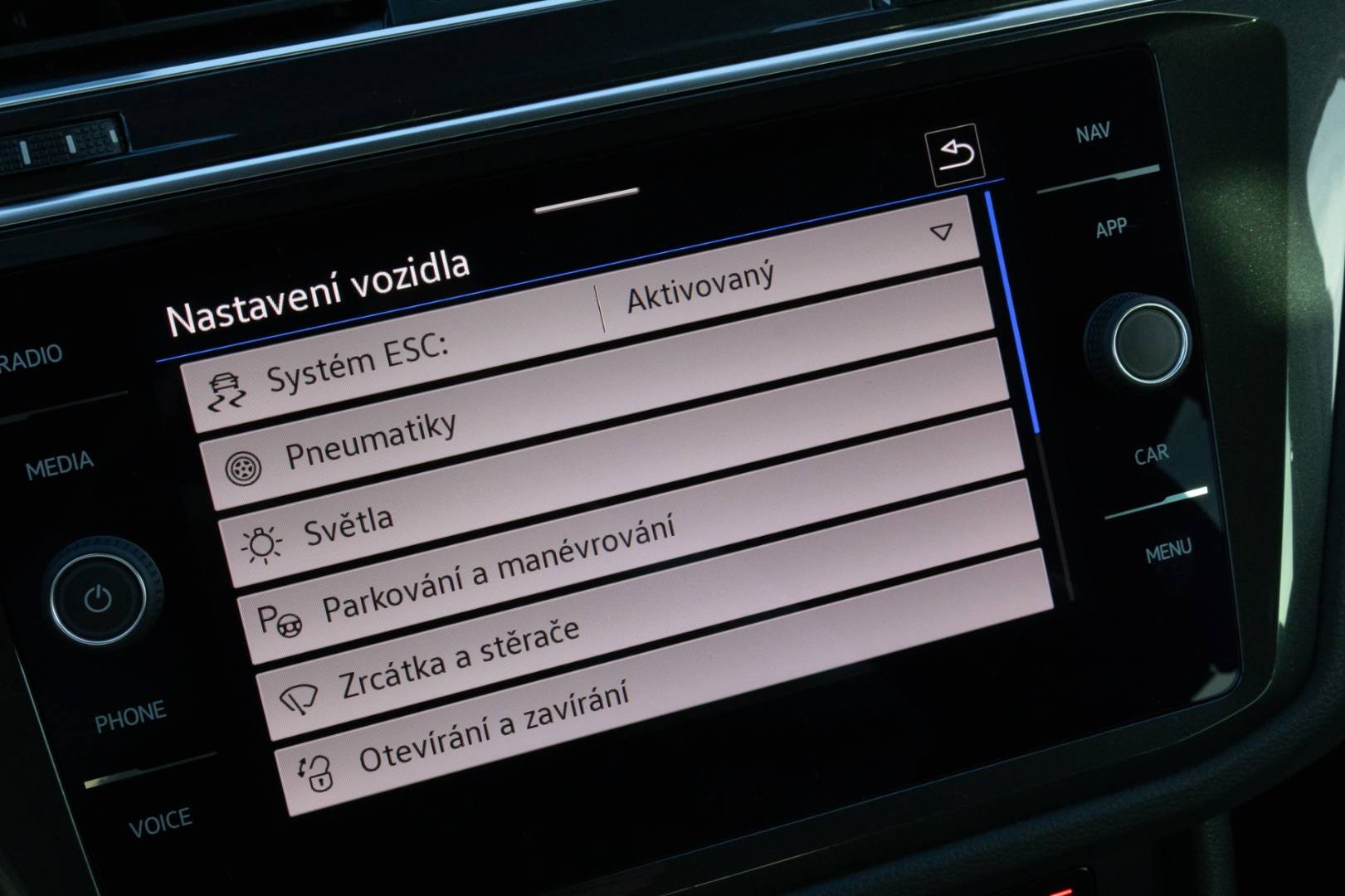 Volkswagen Tiguan 2.0 TDI EVO Life DSG – Obrázok 22
