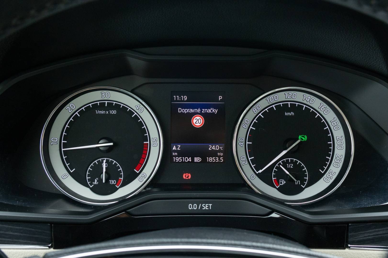 Škoda Superb Combi 3 FL 2.0 TDI 4x4 Style+ DSG -NEBÚRANÉ – Obrázok 20