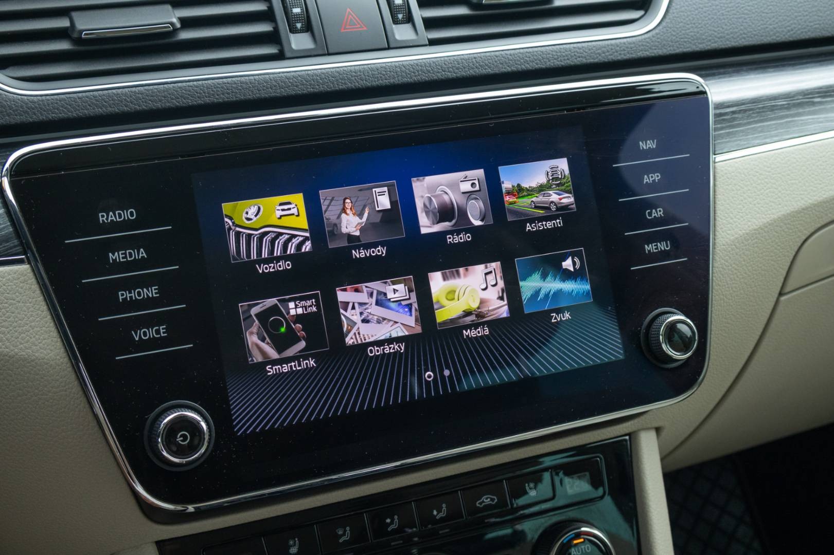 Škoda Superb Combi 3 FL 2.0 TDI 4x4 Style+ DSG -NEBÚRANÉ – Obrázok 25