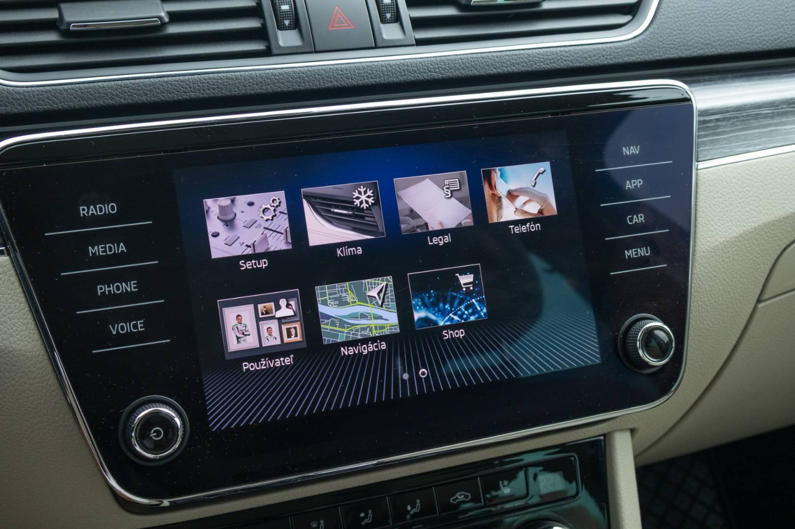Škoda Superb Combi 3 FL 2.0 TDI 4x4 Style+ DSG -NEBÚRANÉ – Obrázok 26