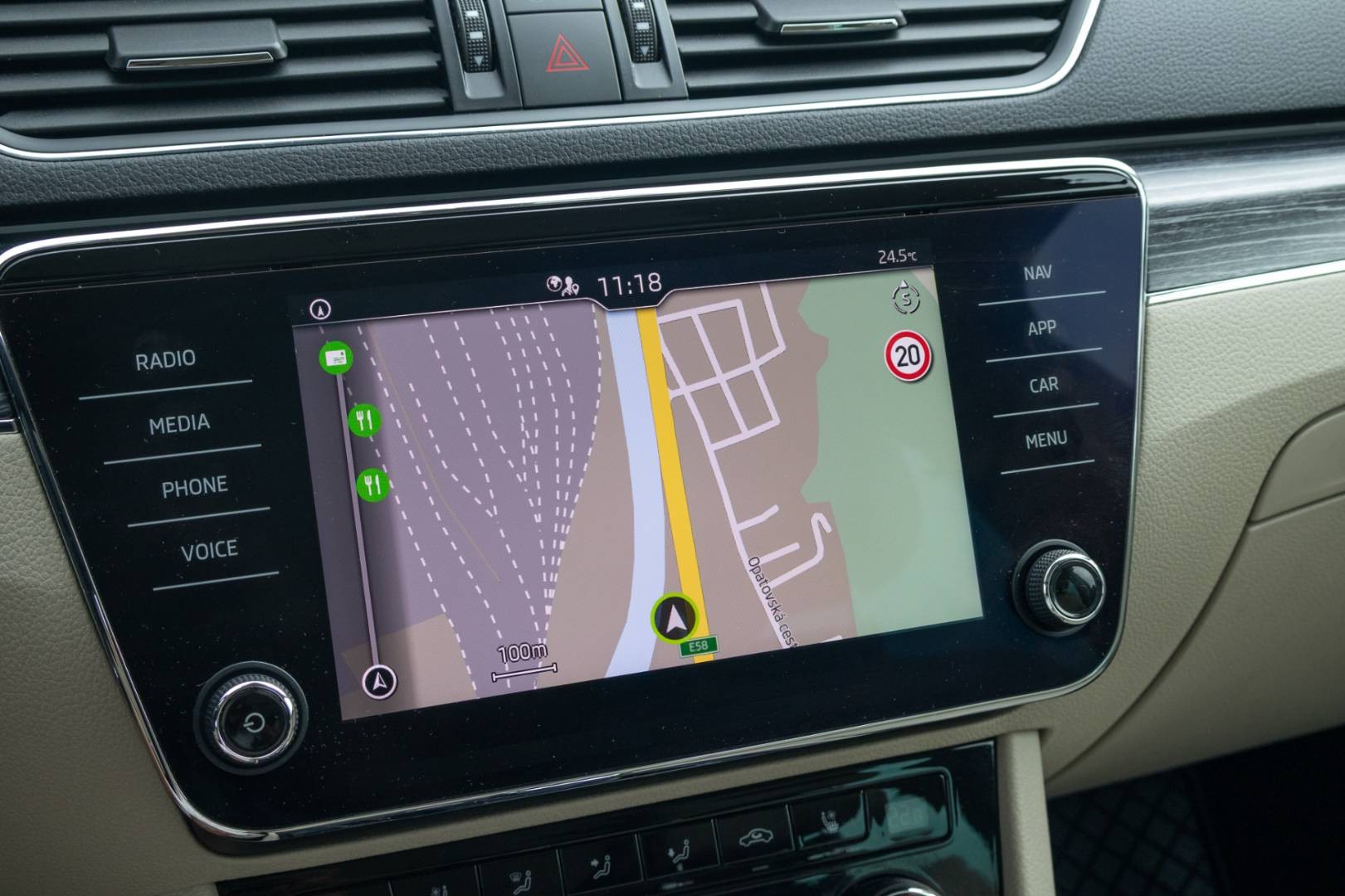Škoda Superb Combi 3 FL 2.0 TDI 4x4 Style+ DSG -NEBÚRANÉ – Obrázok 29