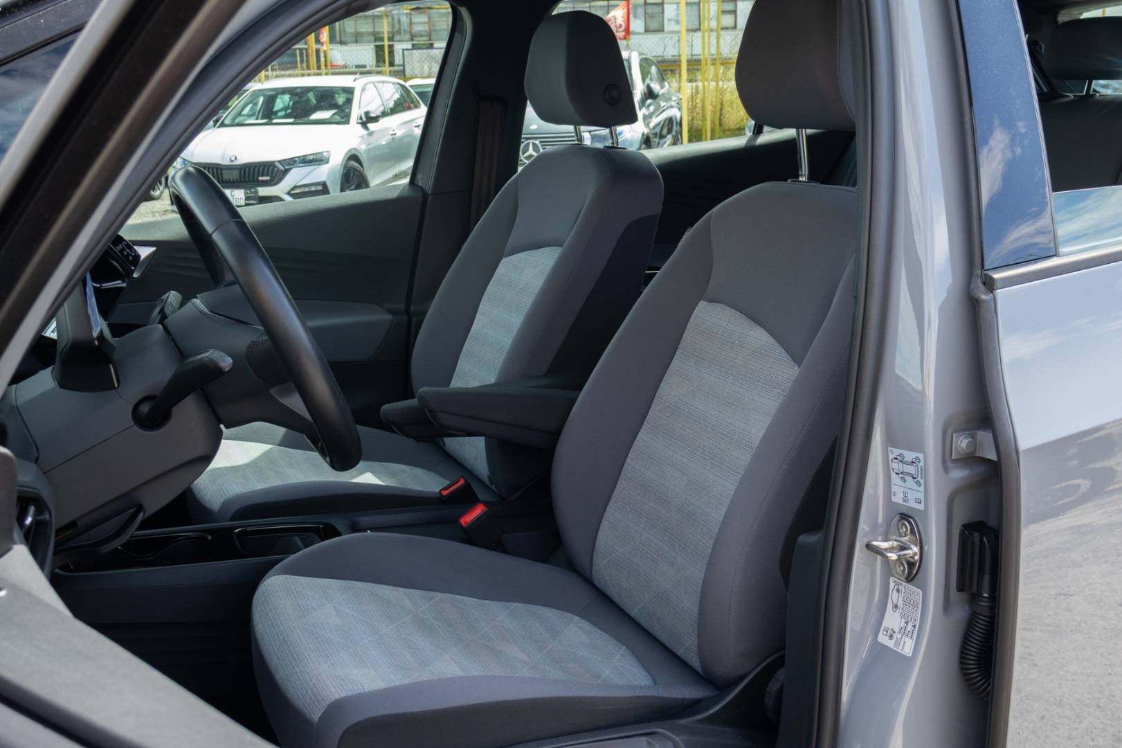 Volkswagen ID.3 58 kWh -NEBÚRANÉ – Obrázok 12