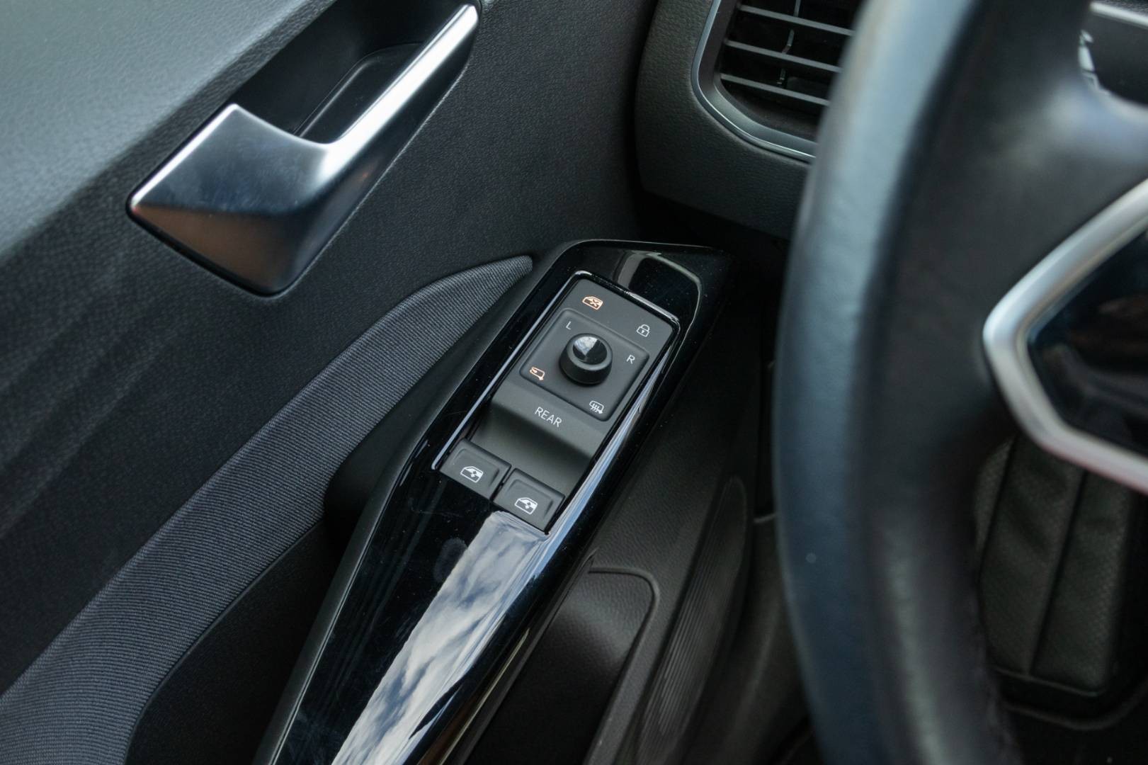 Volkswagen ID.3 58 kWh -NEBÚRANÉ – Obrázok 13