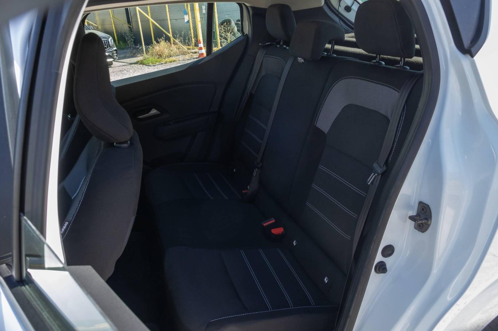 Dacia Sandero 1.0 TCe 100 ECO-G Essential – Obrázok 10