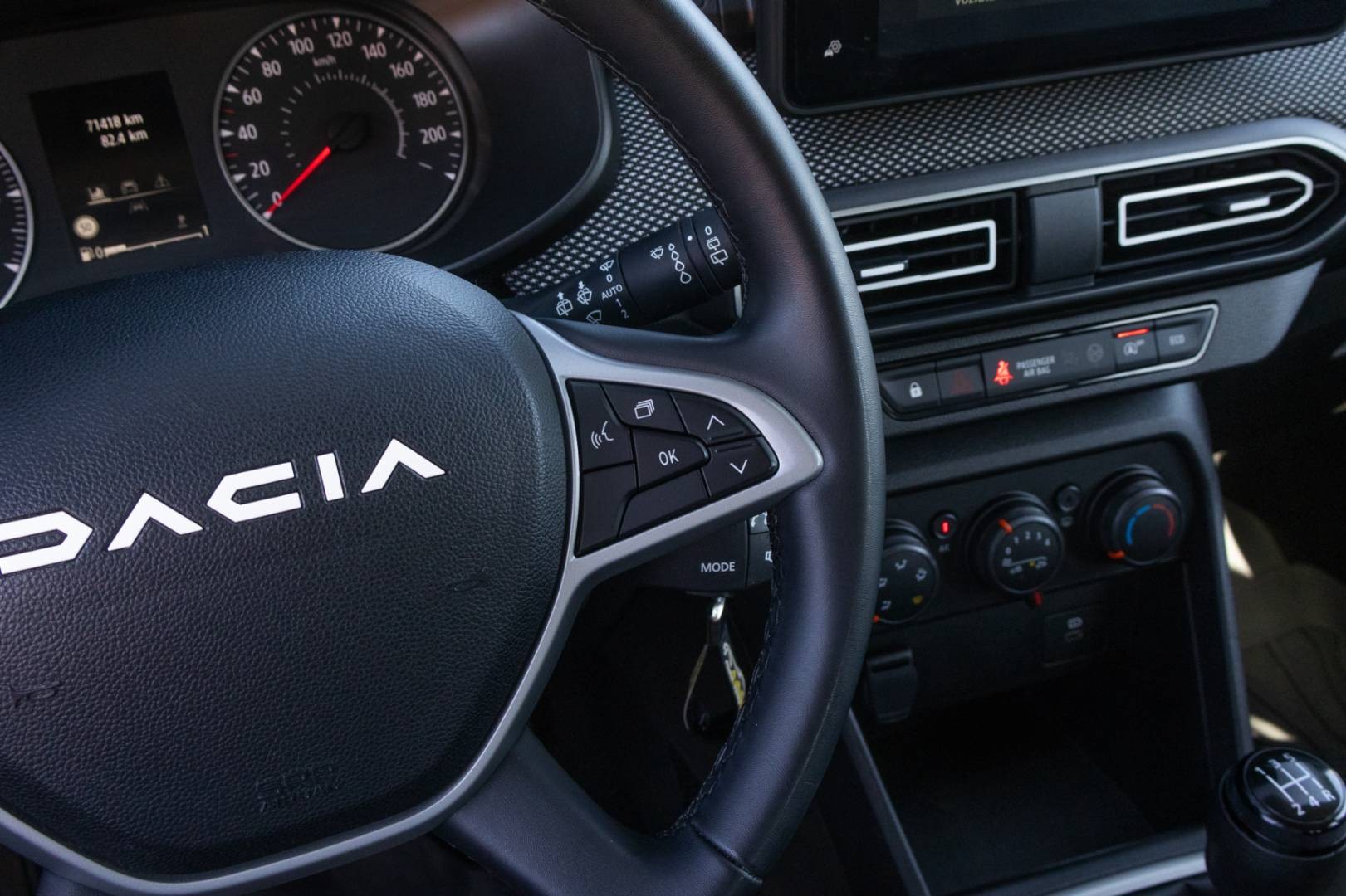 Dacia Sandero 1.0 TCe 100 ECO-G Essential – Obrázok 16
