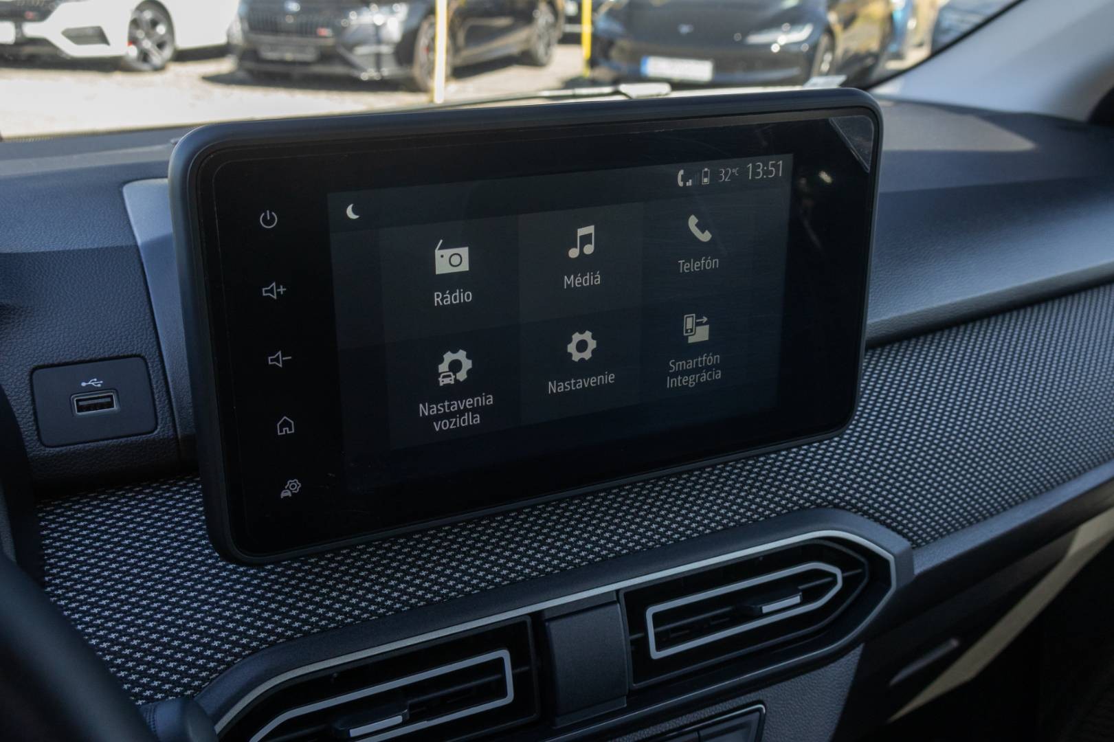 Dacia Sandero 1.0 TCe 100 ECO-G Essential – Obrázok 19