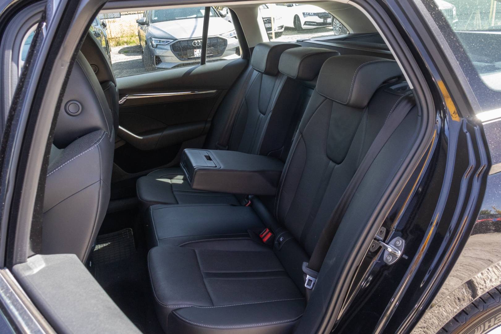 Škoda Octavia Combi 2.0 TDI SCR Style DSG – Obrázok 10