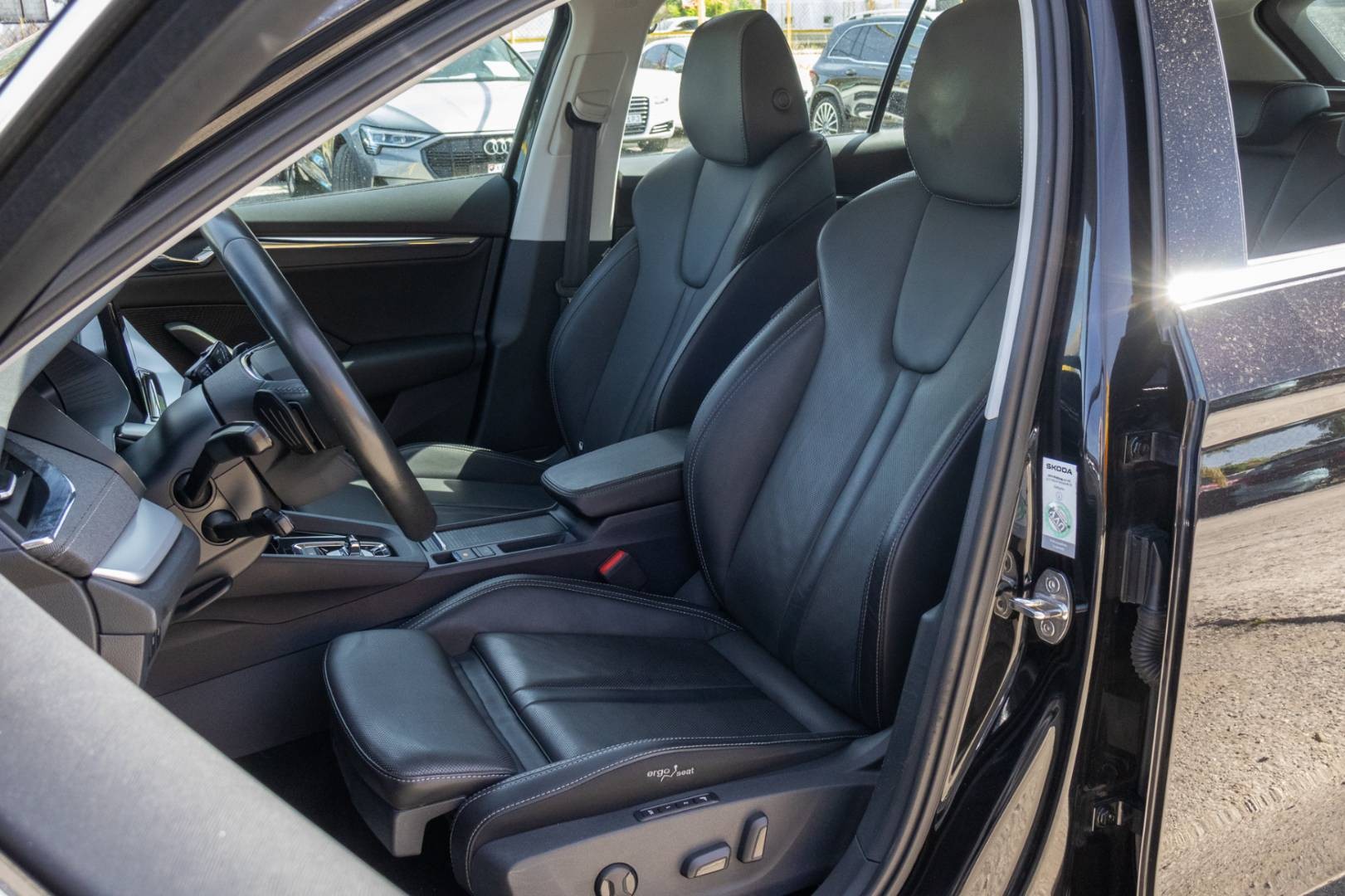 Škoda Octavia Combi 2.0 TDI SCR Style DSG – Obrázok 11
